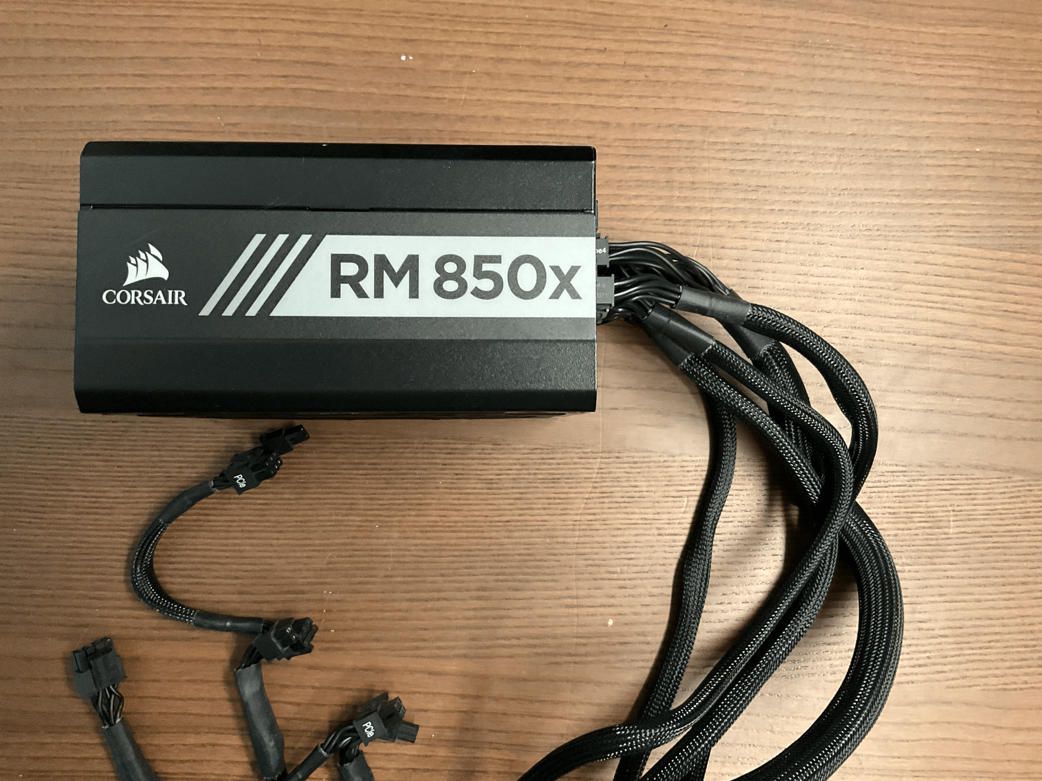 Corsair RM850X 80+ Gold Rated Modular PSU | Incomplete cables
