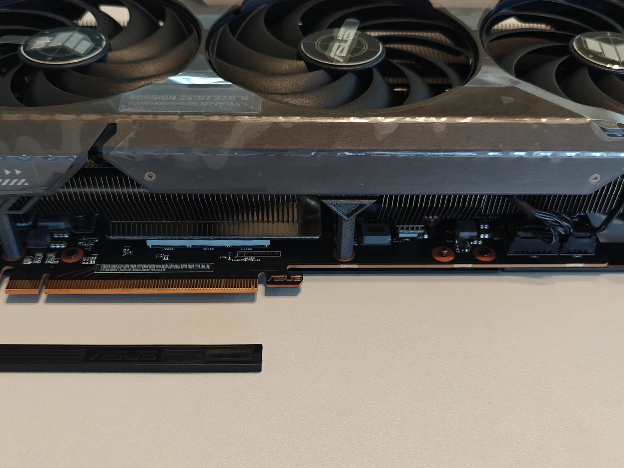 ASUS TUF Gaming RX 7800 XT OC Edition 16GB GDDR6