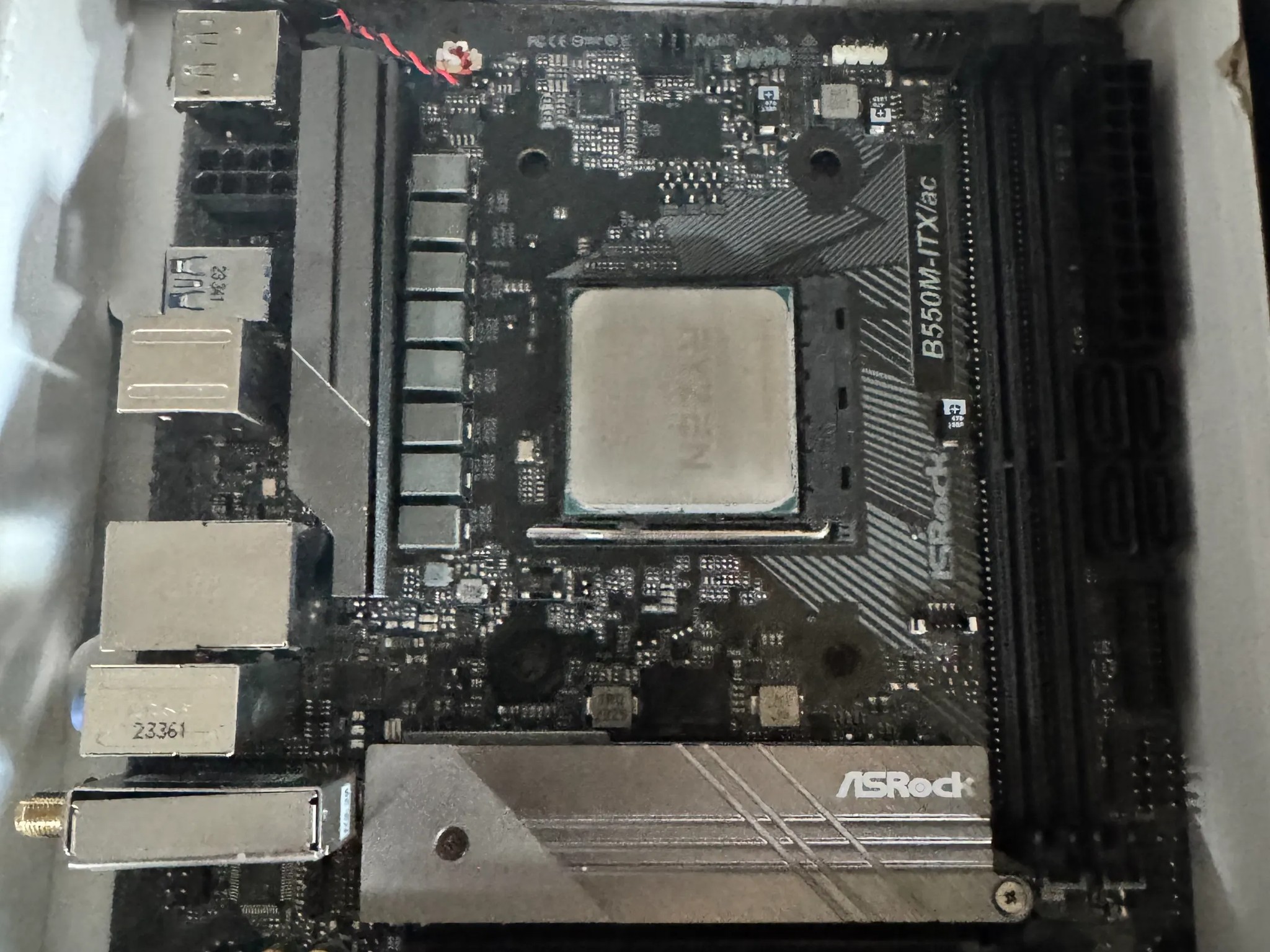 ASROCK B550M-ITX/ac with RYZEN 5 3600 CPU