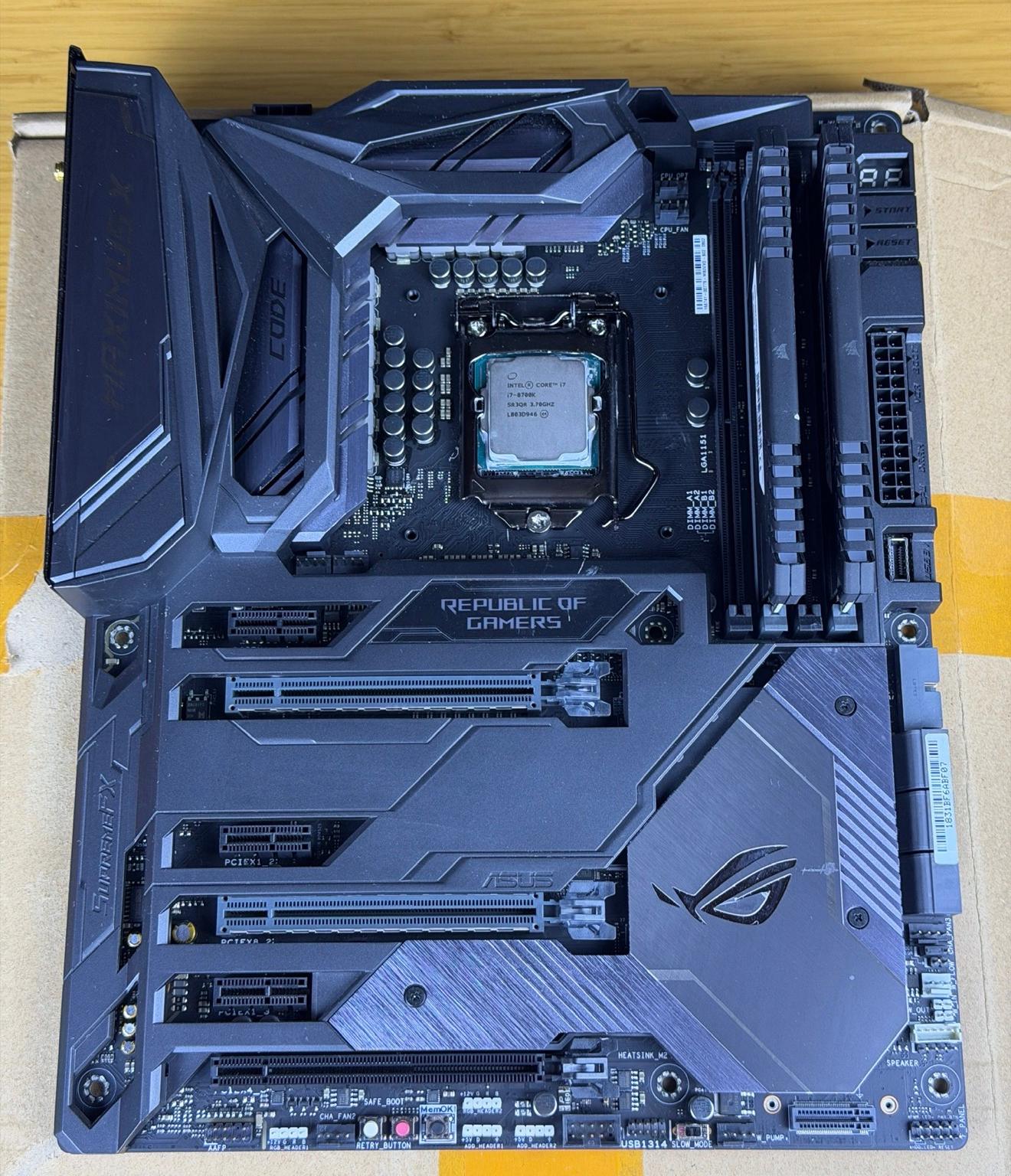 🔥ROG MAXIMUS X CODE🔥 WiFi ATX |LGA1151| i7-8700k | Corsair RGB VENGEANCE 2x8gb Ram