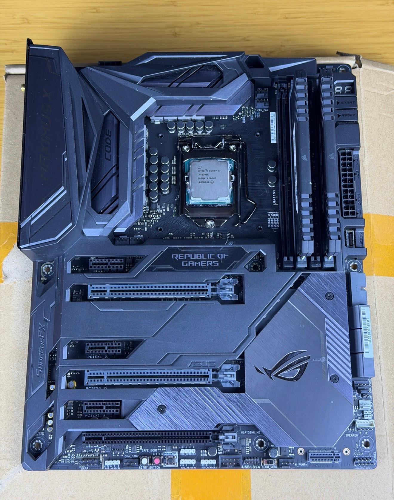 🔥ROG MAXIMUS X CODE🔥 WiFi ATX |LGA1151| i7-8700k | Corsair RGB VENGEANCE 2x8gb Ram