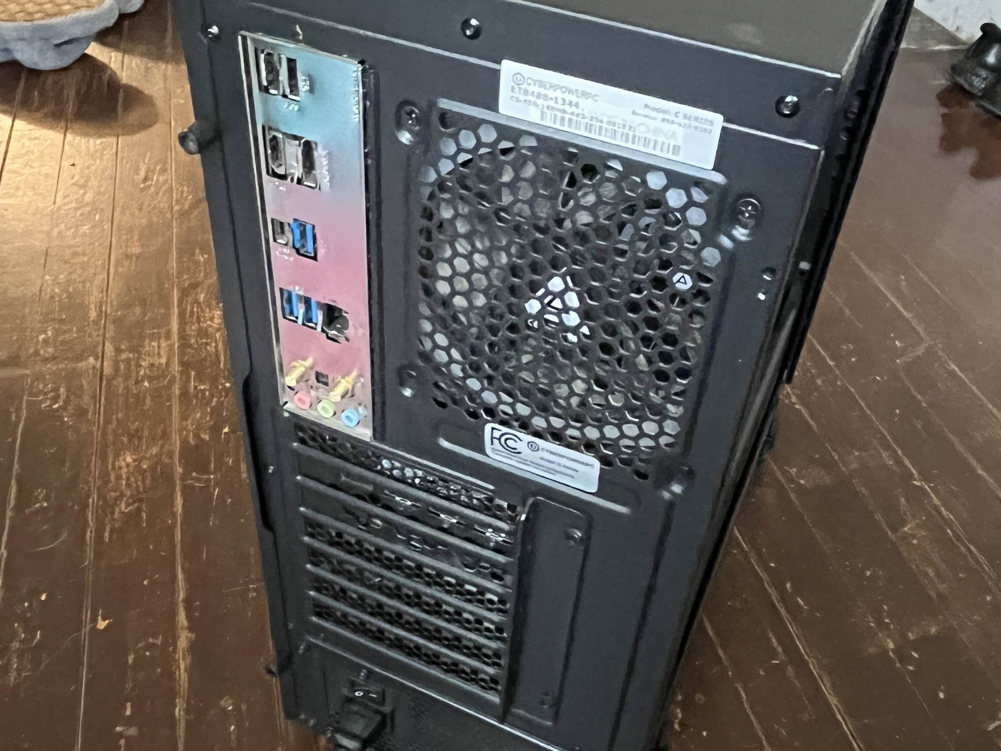 CyberPowerPC Intel i5-11600KF 3.9GHz, GeForce RTX 3060 12GB, 16GB DDR4