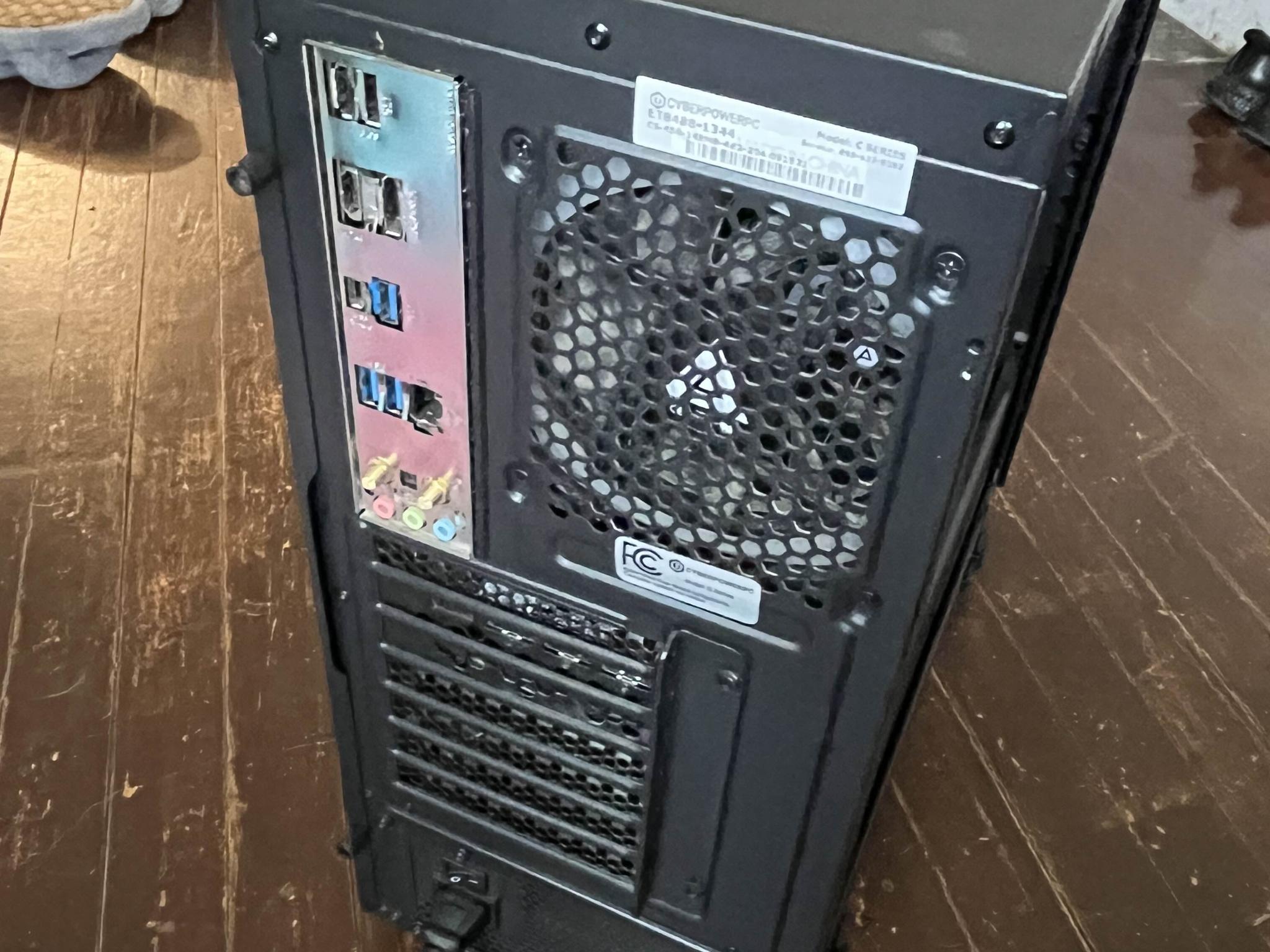 CyberPowerPC Intel i5-11600KF 3.9GHz, GeForce RTX 3060 12GB, 16GB DDR4