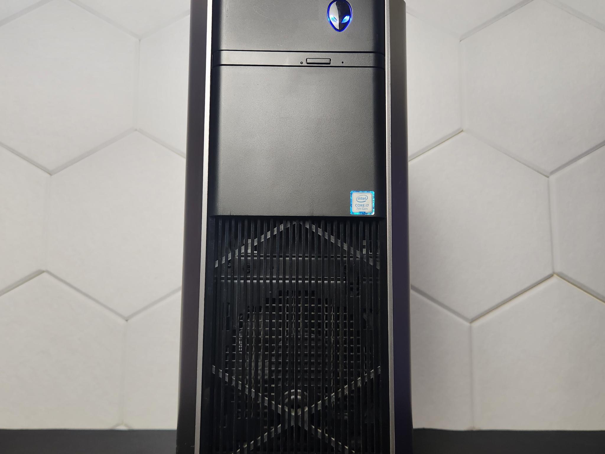 "ALIENWARE AURORA R6" GTX 1070 | Intel I7 7700 | 16GB DDR4 | 512GB SSD | Win 11 Home