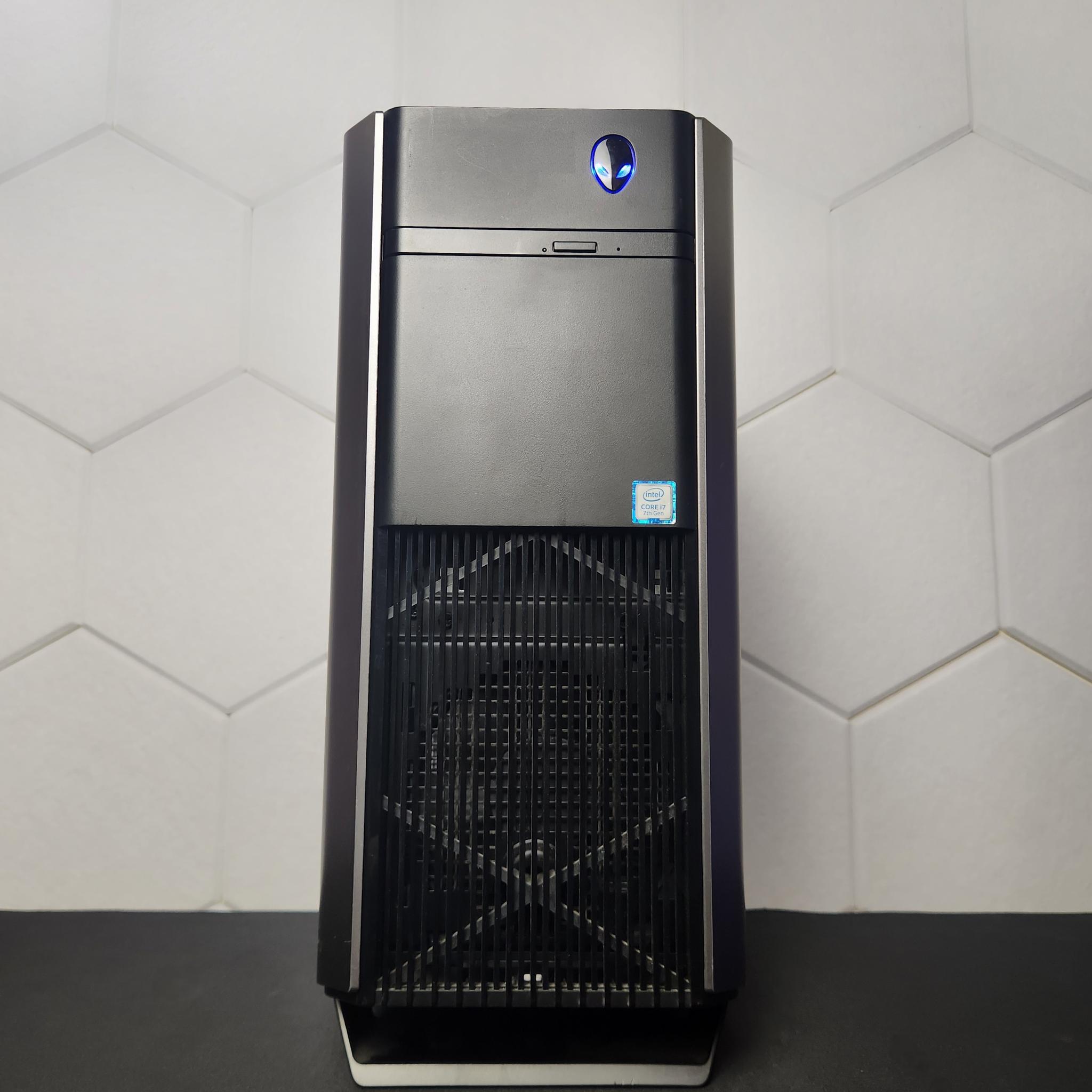 "ALIENWARE AURORA R6" GTX 1070 | Intel I7 7700 | 16GB DDR4 | 512GB SSD | Win 11 Home