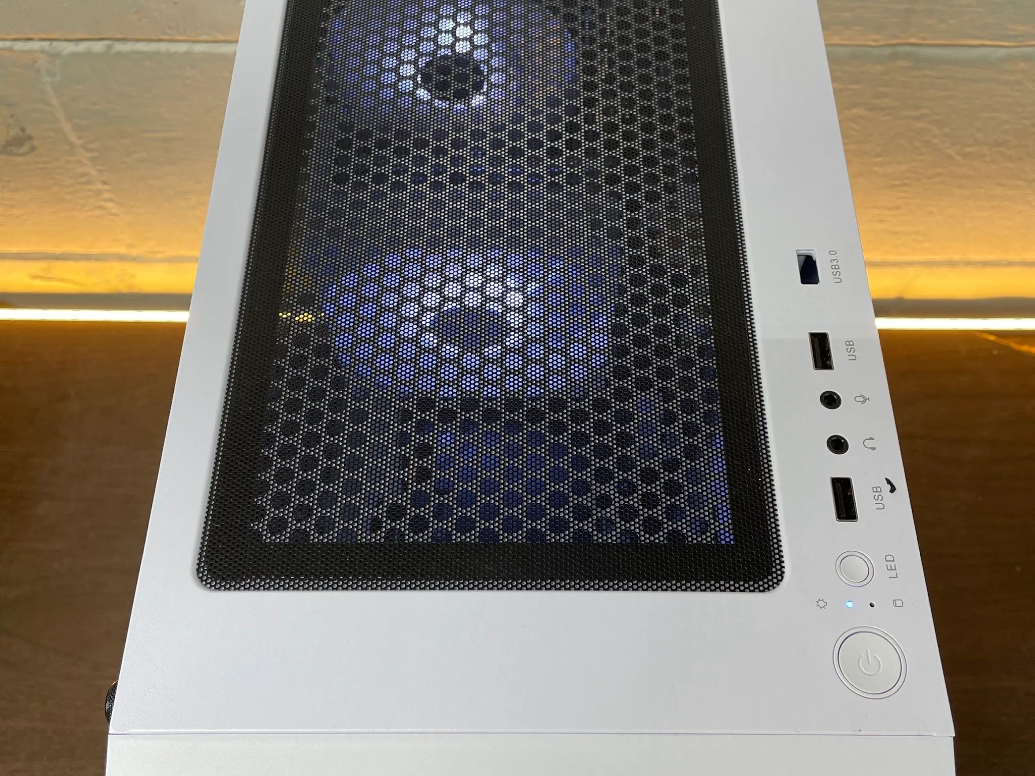 🔥130FPS GTA🔥White Gaming PC | Intel i5 / AMD RX580 / 8GB / 1.1TB Win 11 Pro + Wi-Fi