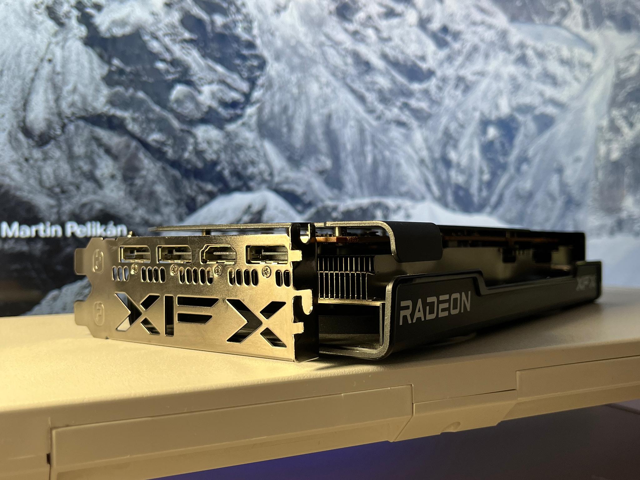 XFX Speedster AMD RX 6600 XT 8GB