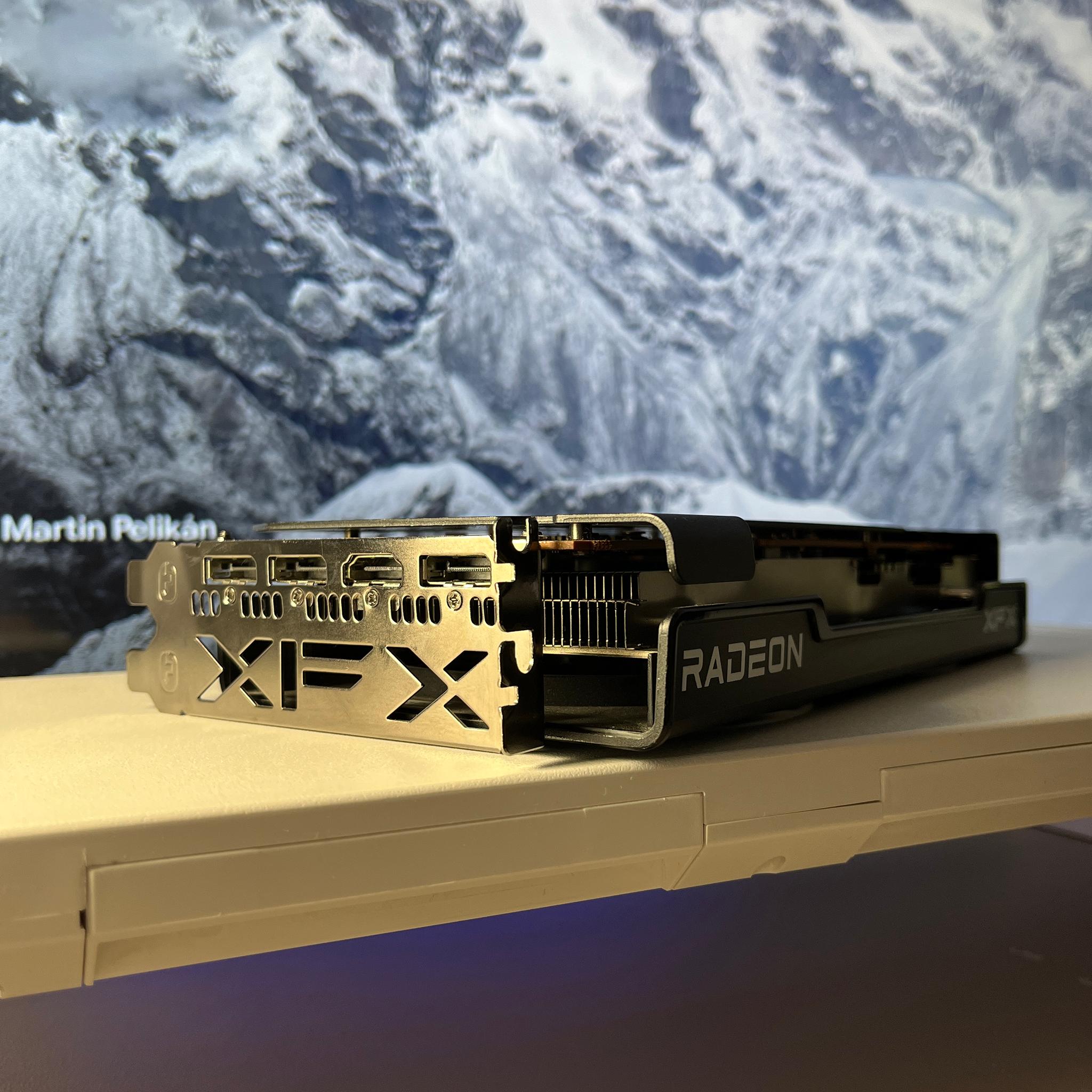XFX Speedster AMD RX 6600 XT 8GB