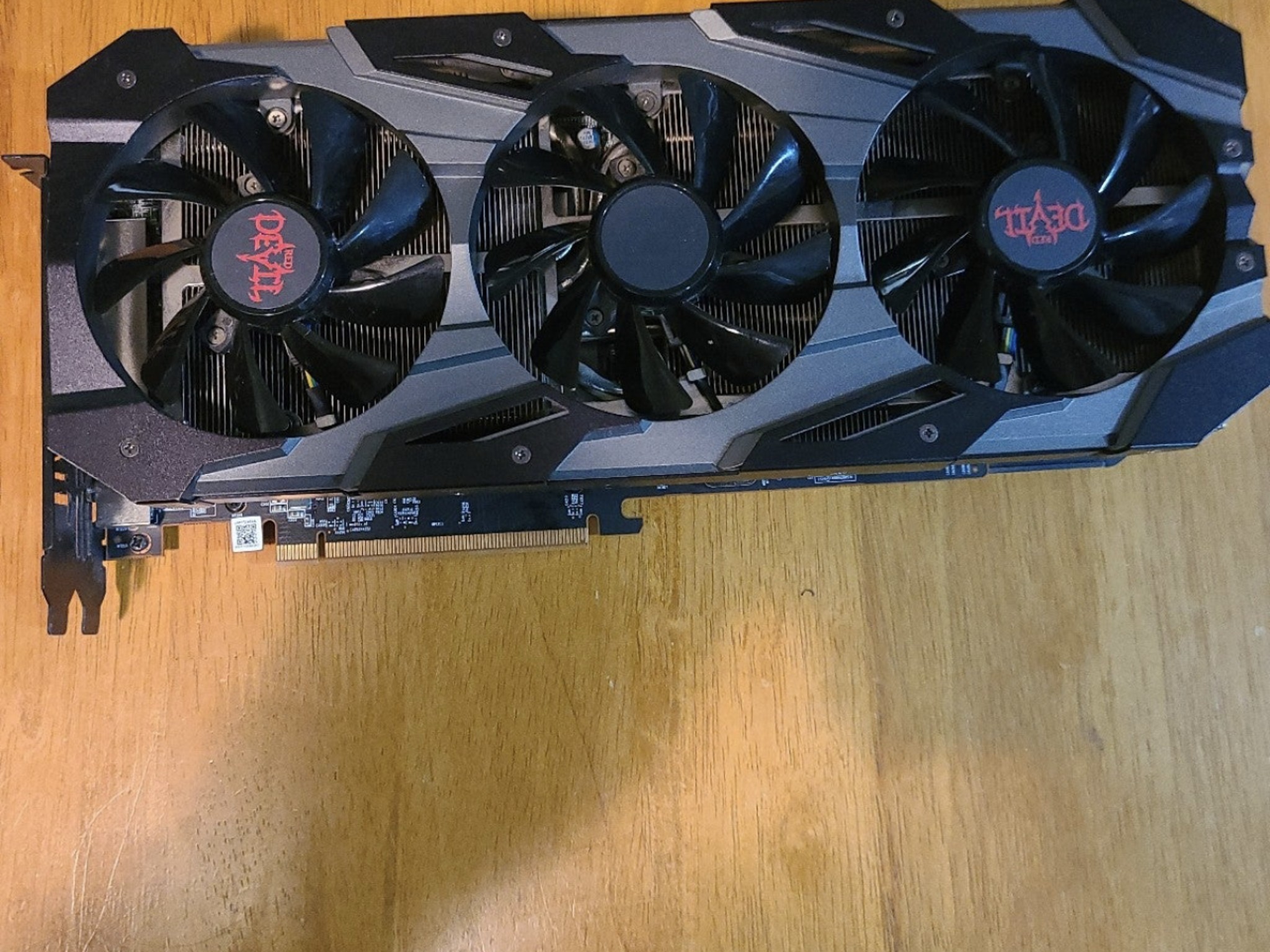 RED DEVIL 5700XT 8GB!