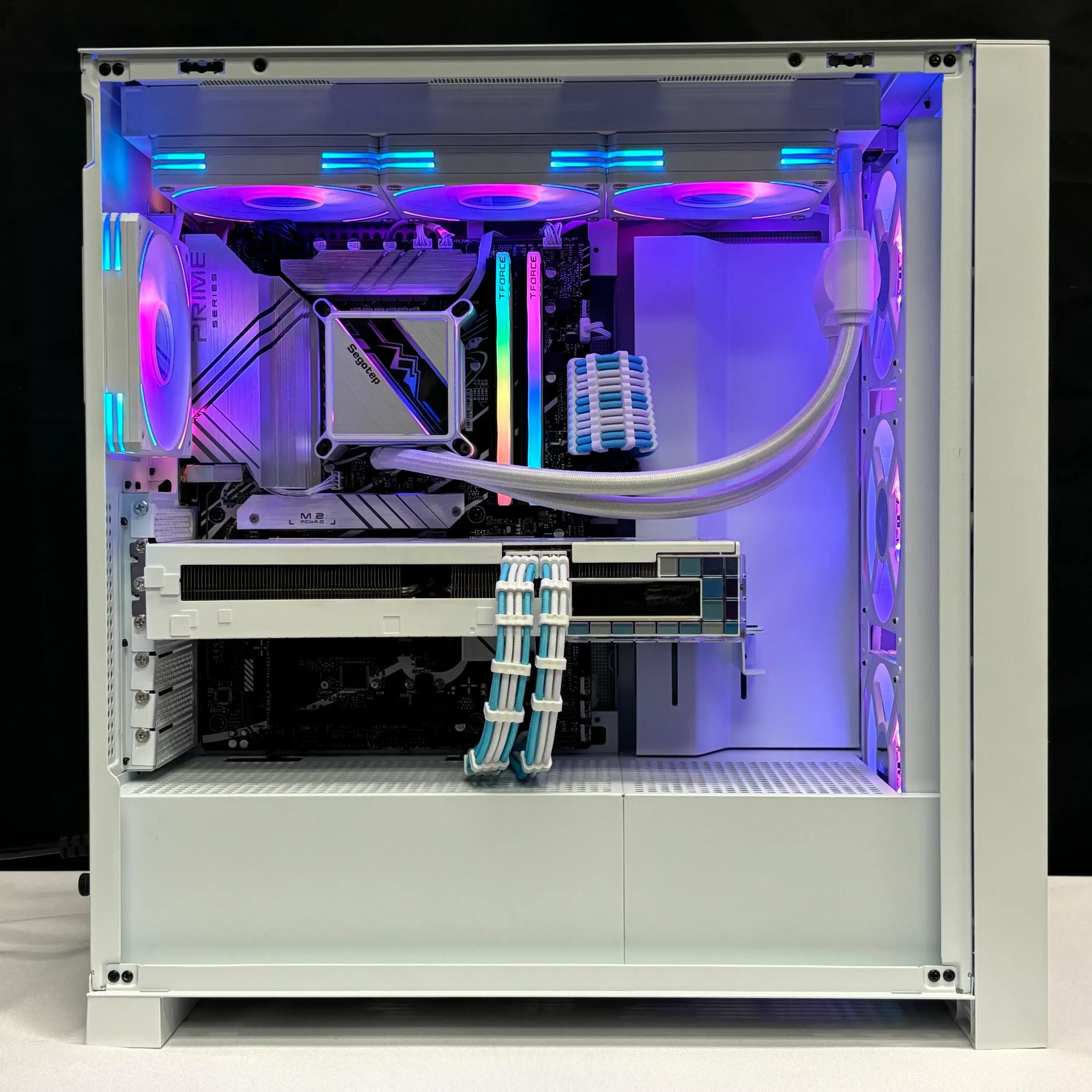 Seraphinx i7-13700KF 5.8GHz, RX 6750 12GB, 1TB NVME SSD, 32GB RGB DDR5, 850W PSU