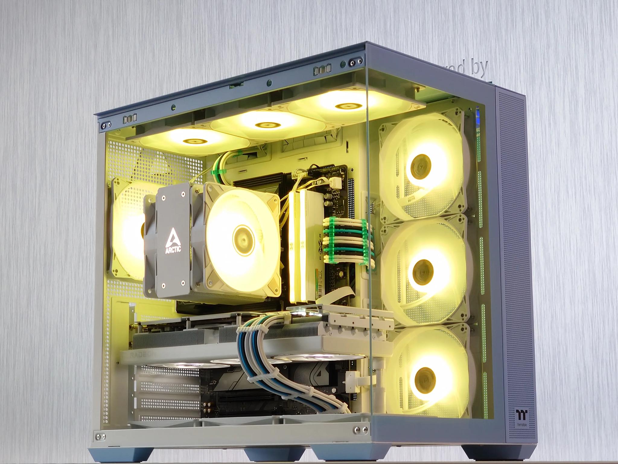 🌬️🧊🐧🥶Iceberg Gaming PC🧊AMD RX 7800 XT 16GB❄️AMD Ryzen 5 7500F❄️32GB DDR5❄️ 1TB