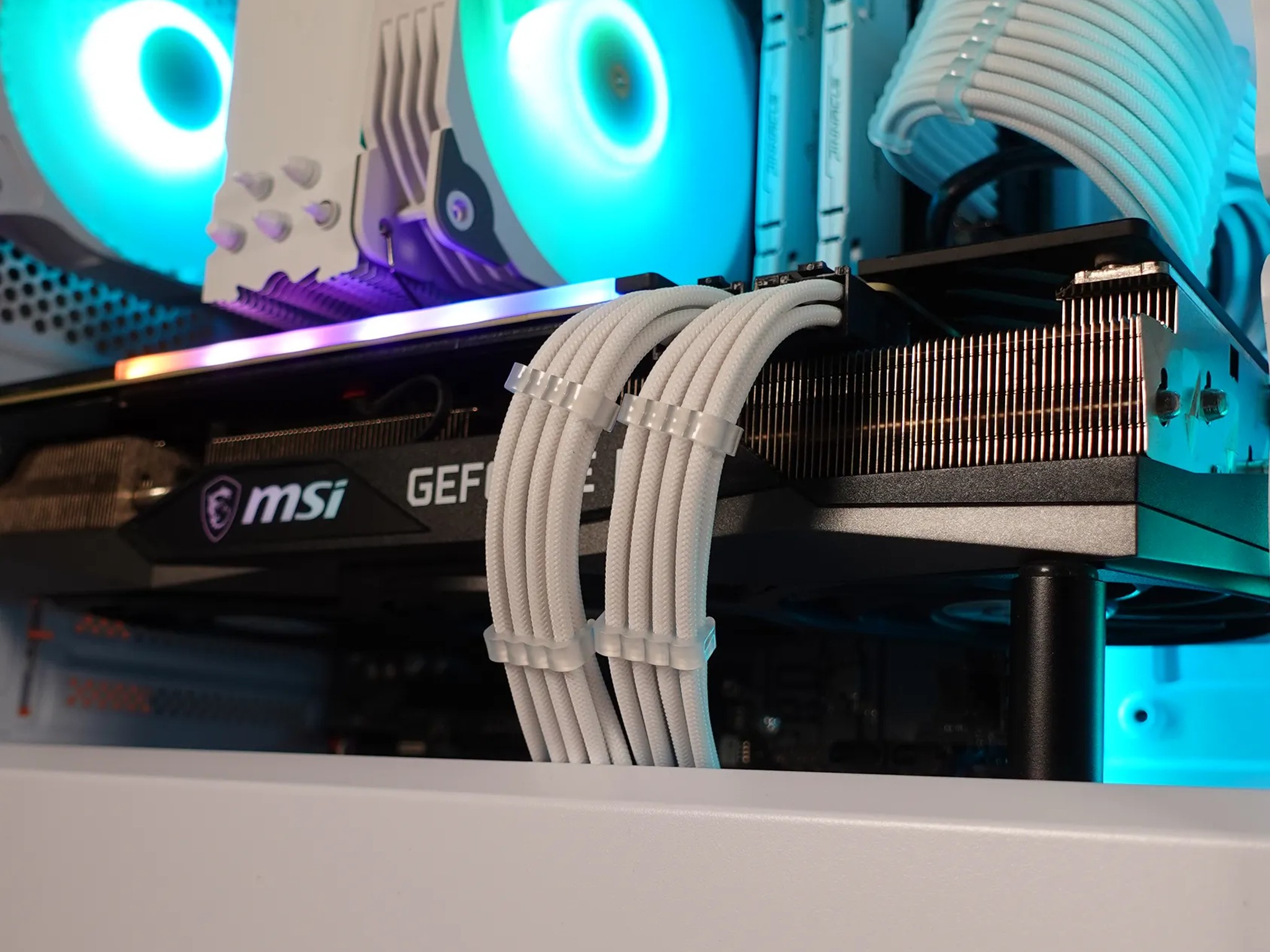 Snowstorm Elite 12600kf rtx 3070