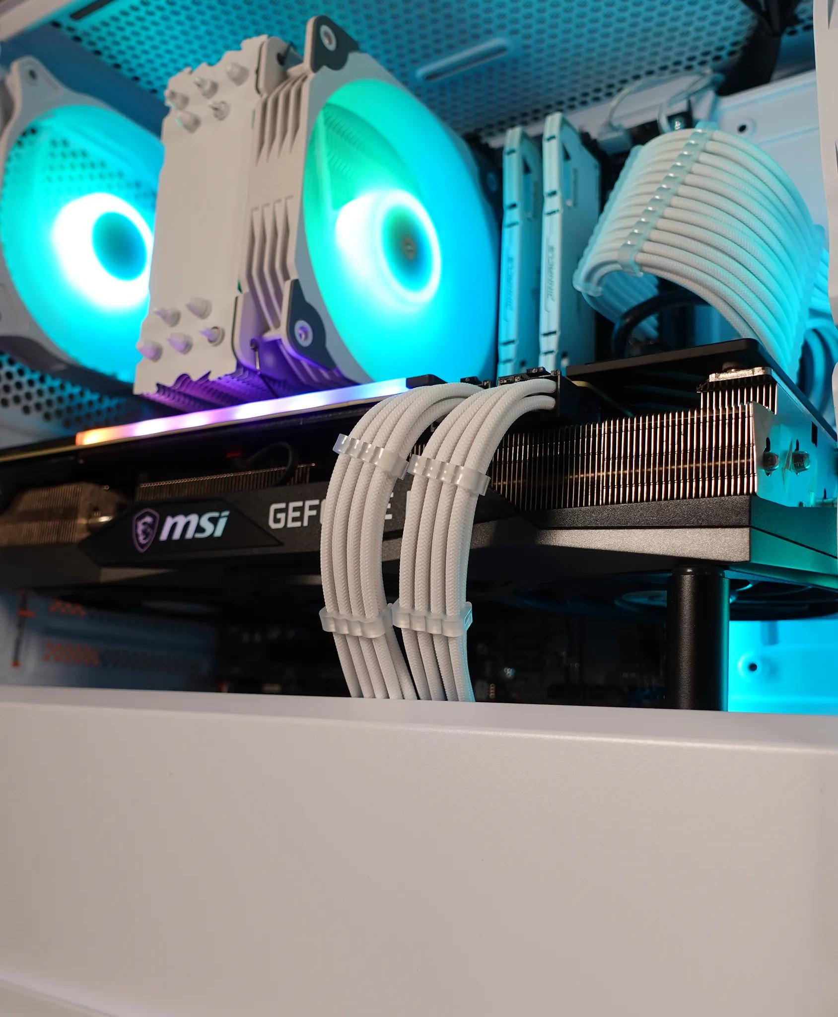 Snowstorm Elite 12600kf rtx 3070