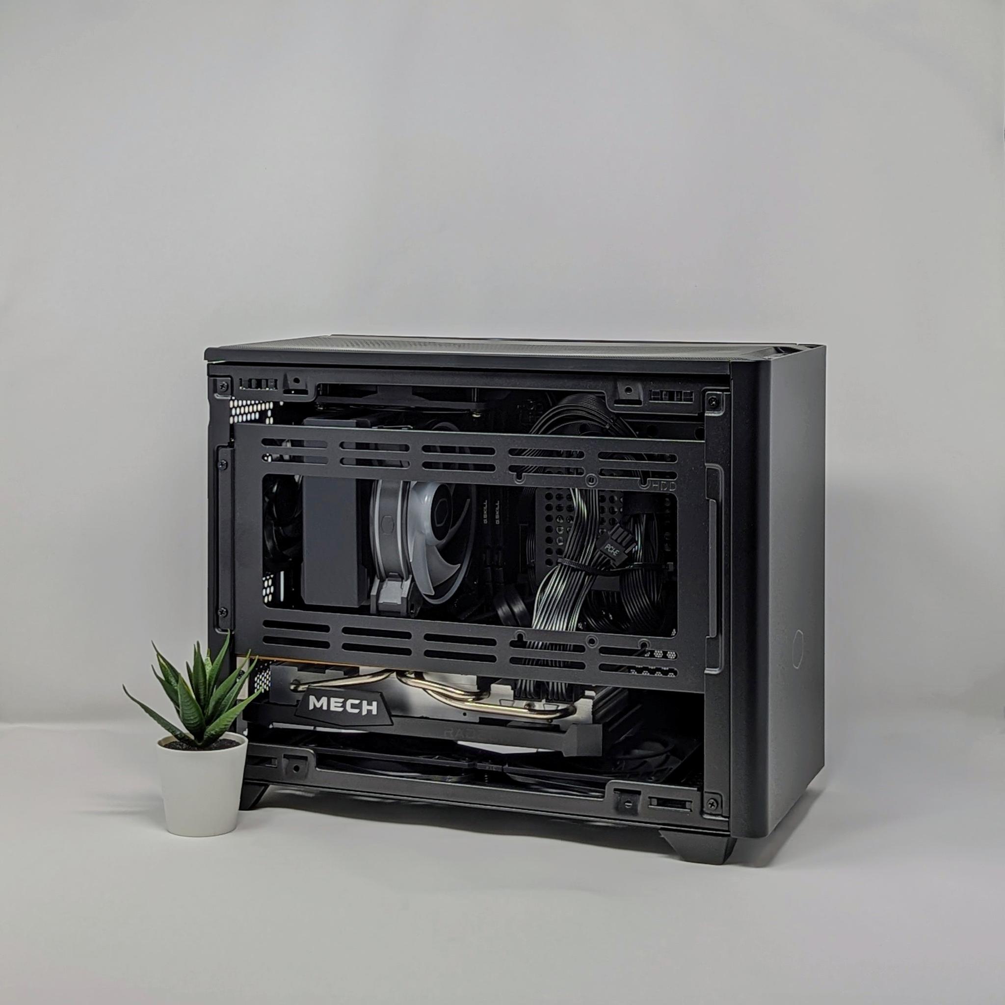 Minimalist AM4 ITX | RX 6750 XT | Ryzen 5 5600X | 32gb RAM | MSI M450 3TB NVMe SSD