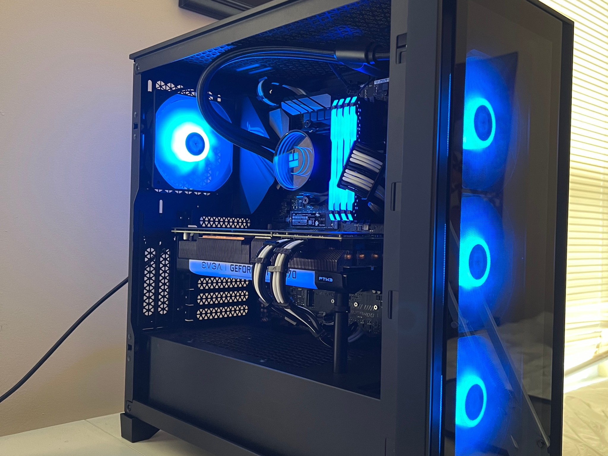 |RTX 3070| Ryzen 7 5800x| 32gb ddr4| 2tb ssd| Gaming pc