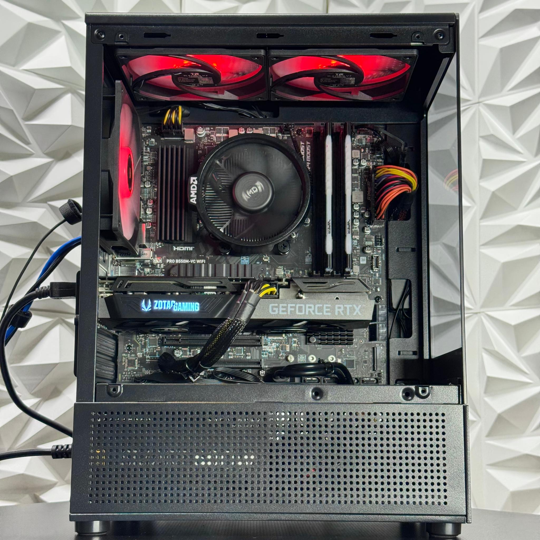 Rtx 3060 ti / Ryzen 5 5500 / 16GB DDR4 Ram / 500GB Nvme / 600w psu / windows 11 / RGB