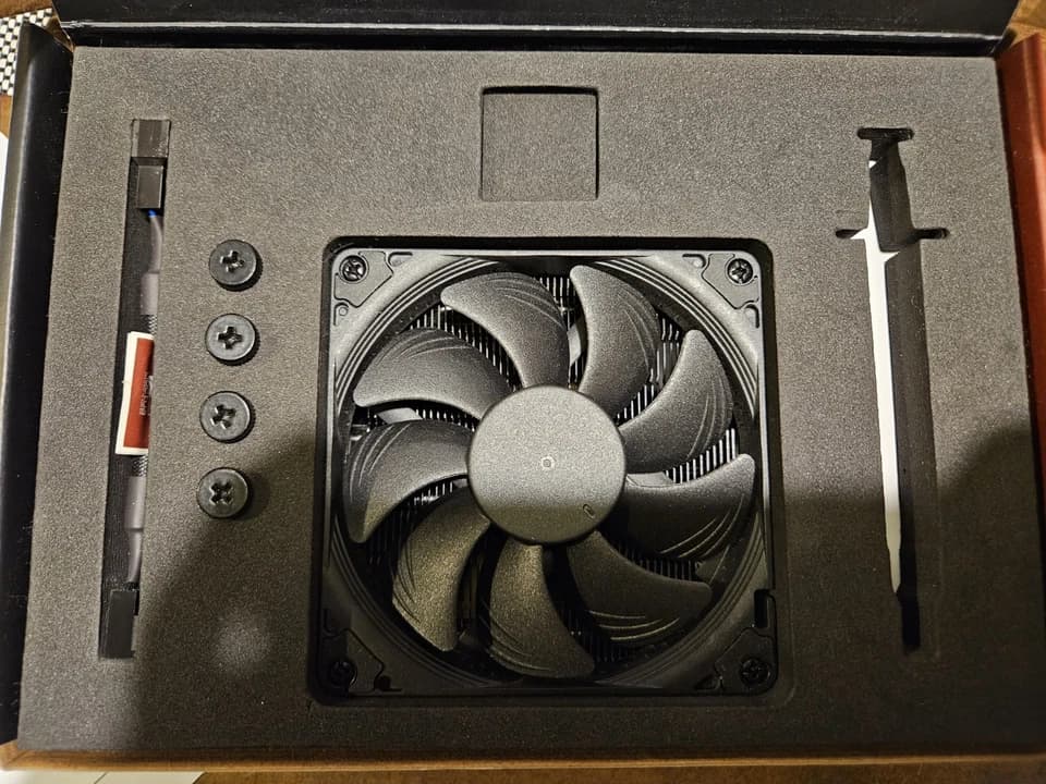 Noctua NH-L9i-17xx 92mm CPU Fan with Heatsink - chromax.black
