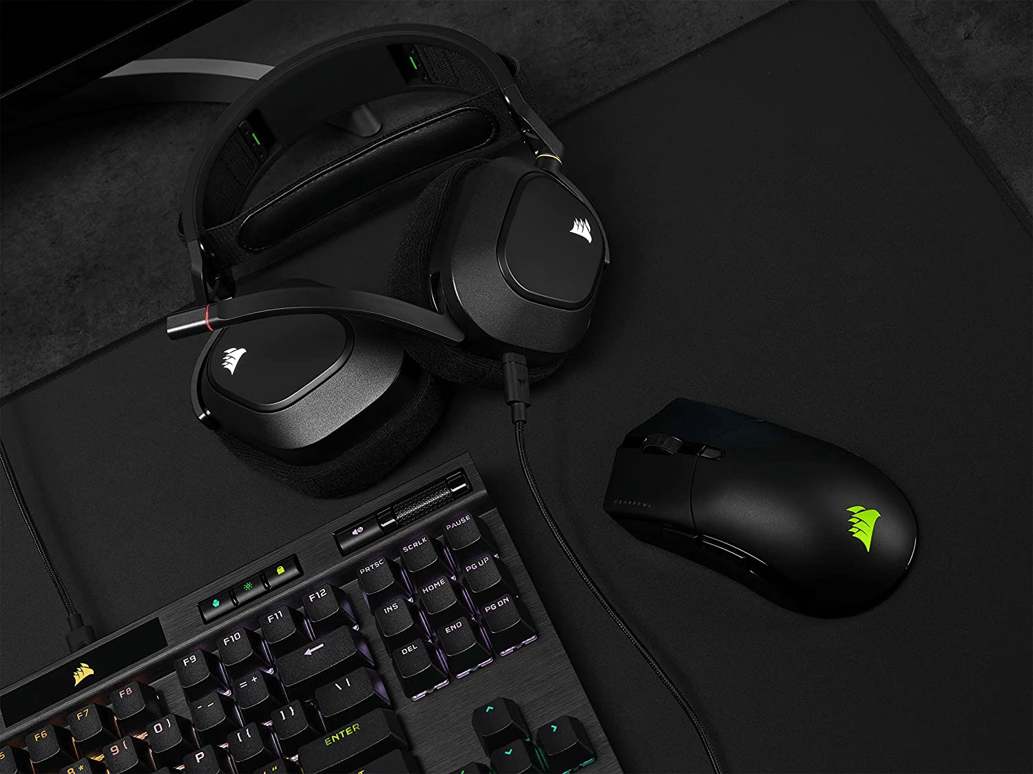 CORSAIR HS80 RGB WIRELESS Premium Gaming Headset with Spatial Audio — Carbon