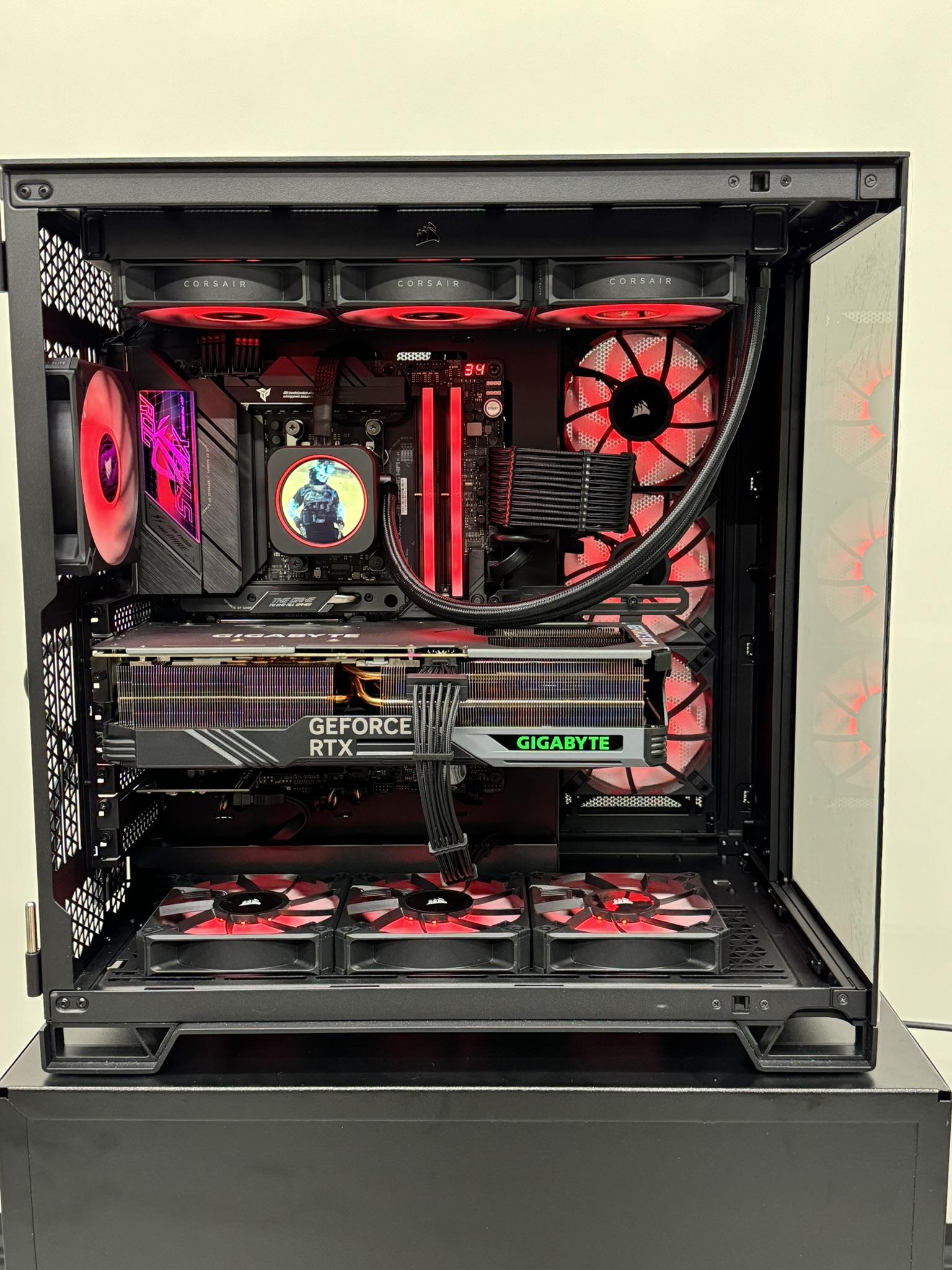 Corsair Pro Gaming PC | RTX 4090, Ryzen 7 7800X3D, 32GB DDR5 6000MHz, 3TB NVMe SSD, 1000w