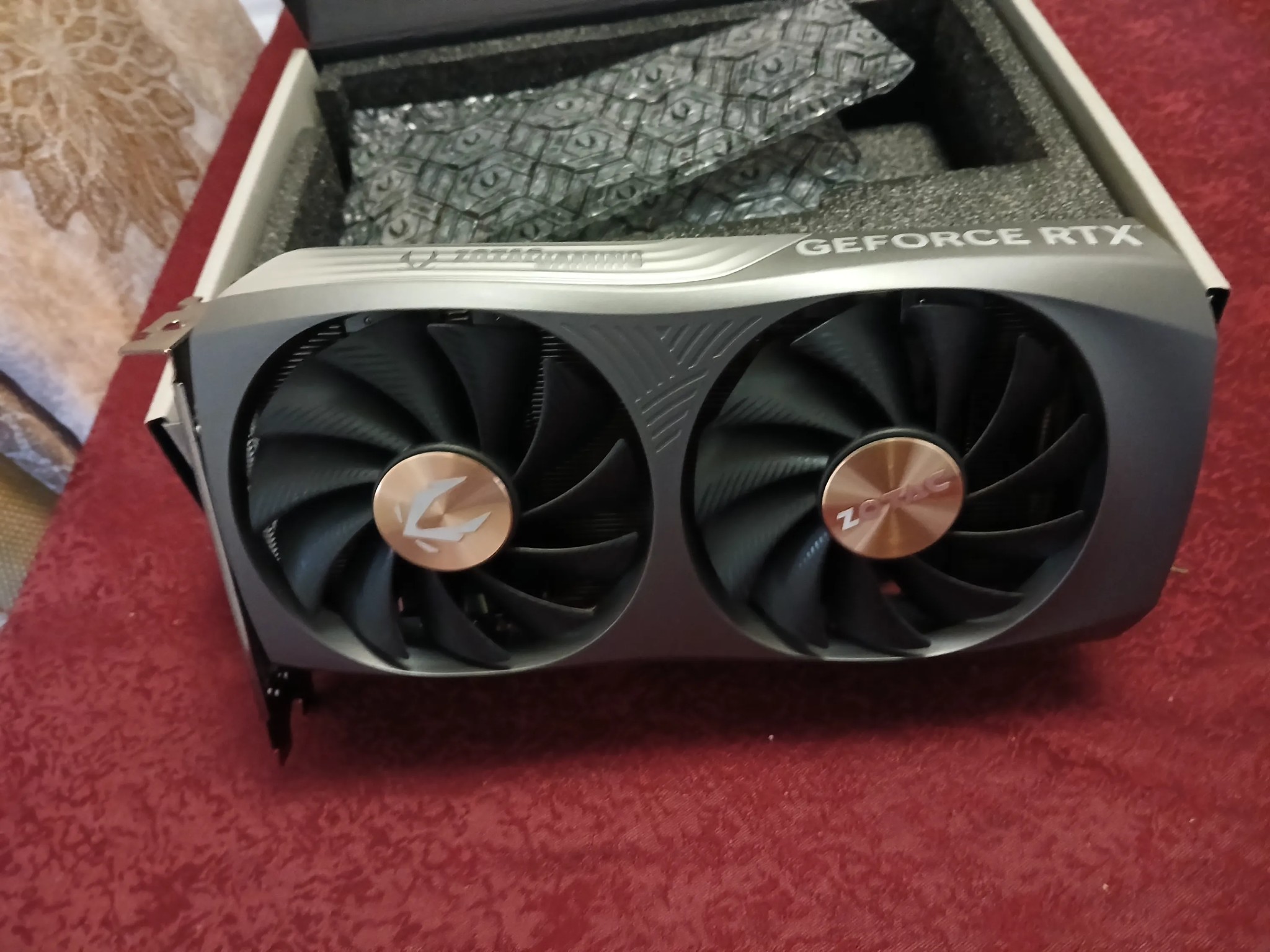 RTX 4060 Ti 16GB AMP - ZOTAC GAMING 4060ti