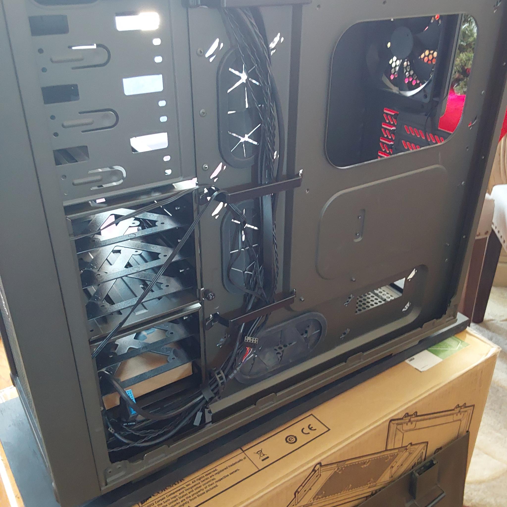 Classic Corsair Vengeance Series C70 Steel ATX Mid Tower Computer Case (Military Green!)