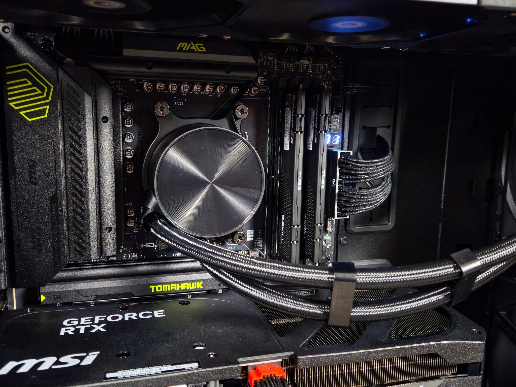 9950X3D - RTX 5080 - 32GB DDR5 6000 - X870 Tomahawk - 2TB Gen4 NVMe - 1000W PSU