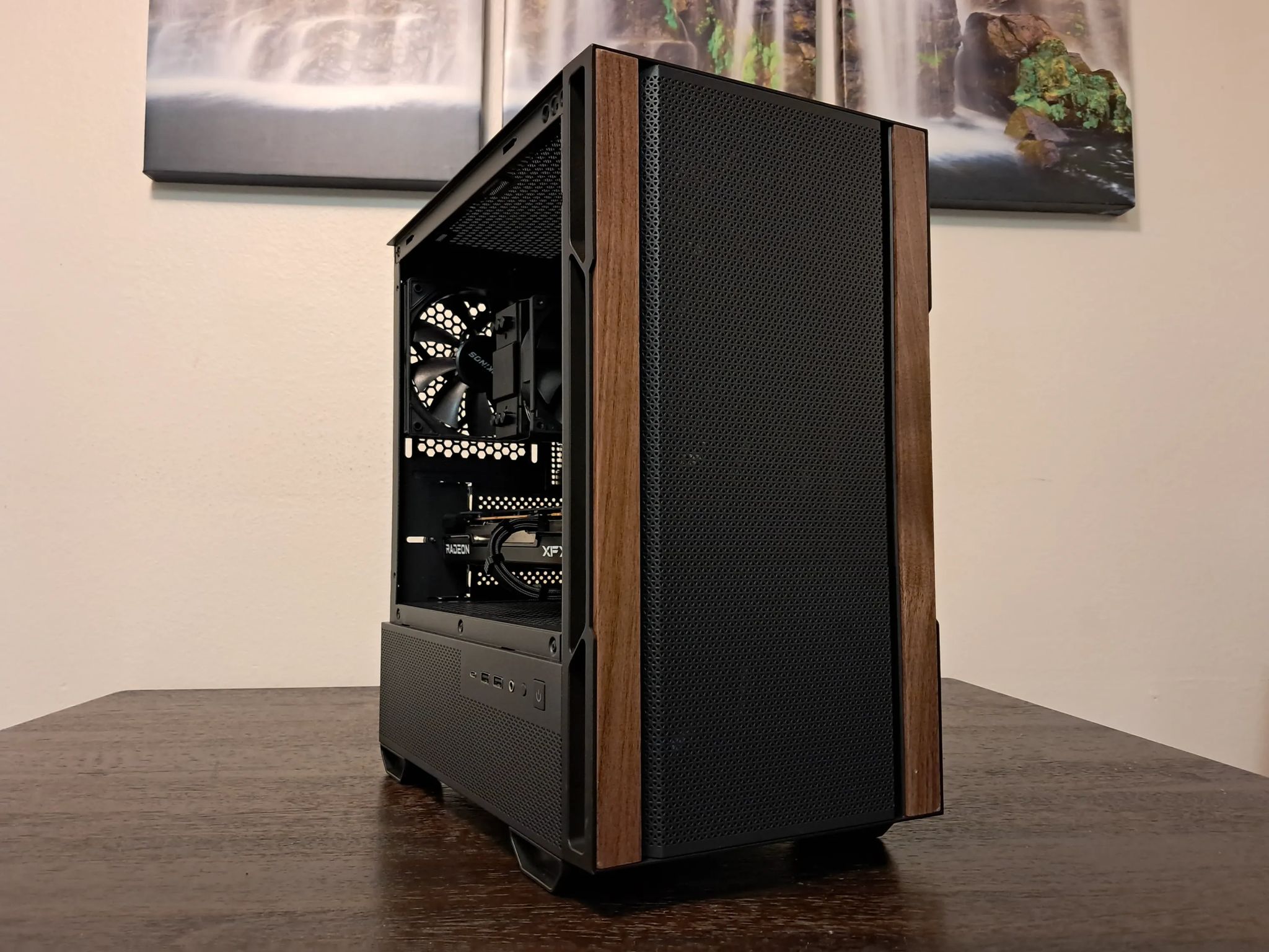 🪵Sleek Woodgrain AMD Gamer!🪵Ryzen 5 3500X | Radeon RX 6600 | 1TB SSD | 16GB DDR4-3200