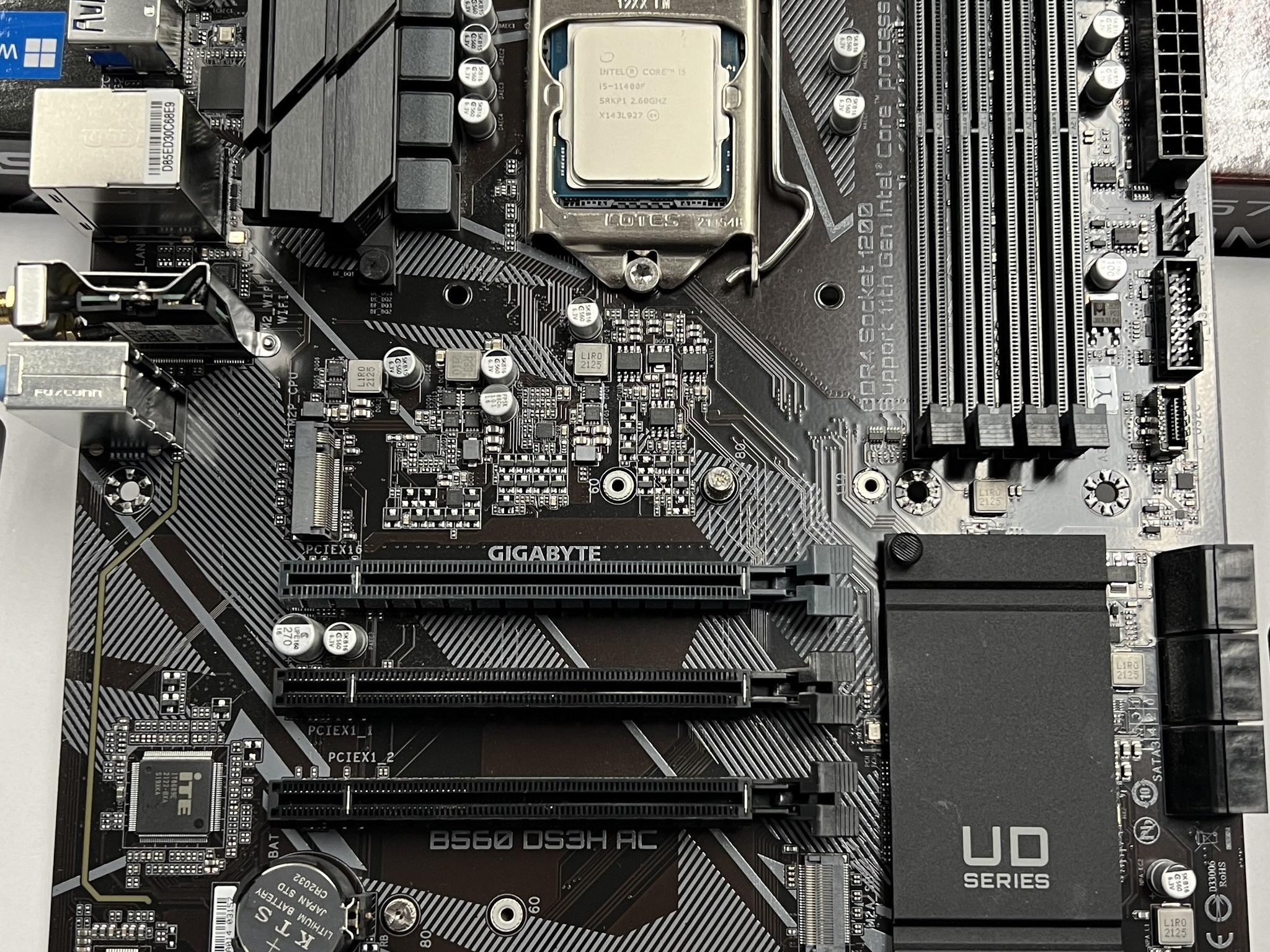 B560 DS3H AC + i5-11400F
