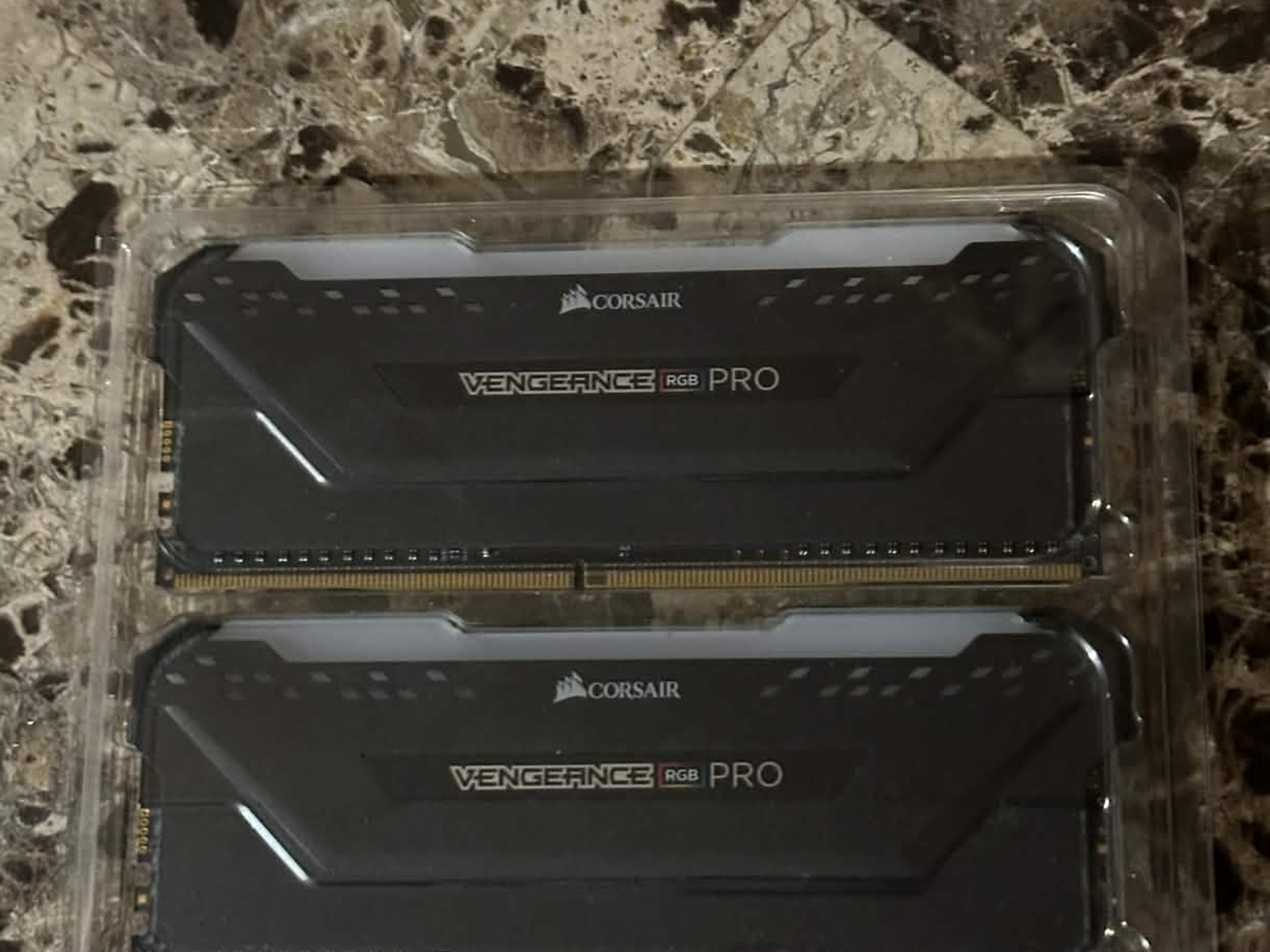 Corsair Vengeance RGB Pro 16GB (2x8GB) DDR4 4000MHz – Tested Working