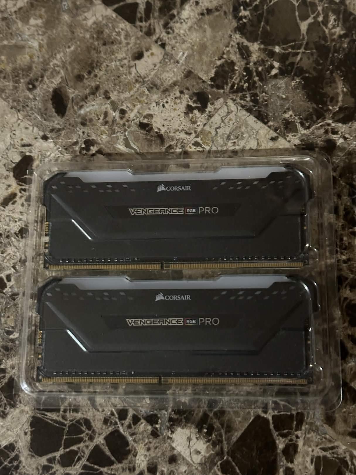 Corsair Vengeance RGB Pro 16GB (2x8GB) DDR4 4000MHz – Tested Working