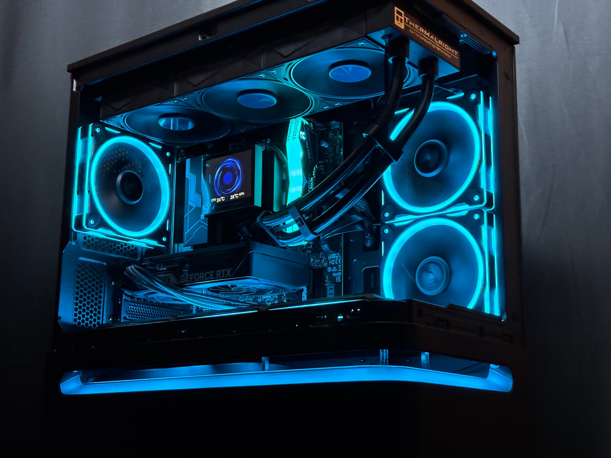💙STUNNING PC💙 RTX 5060 | Ryzen 7600X | 16gb DDR5 | 1 TB M.2 SSD