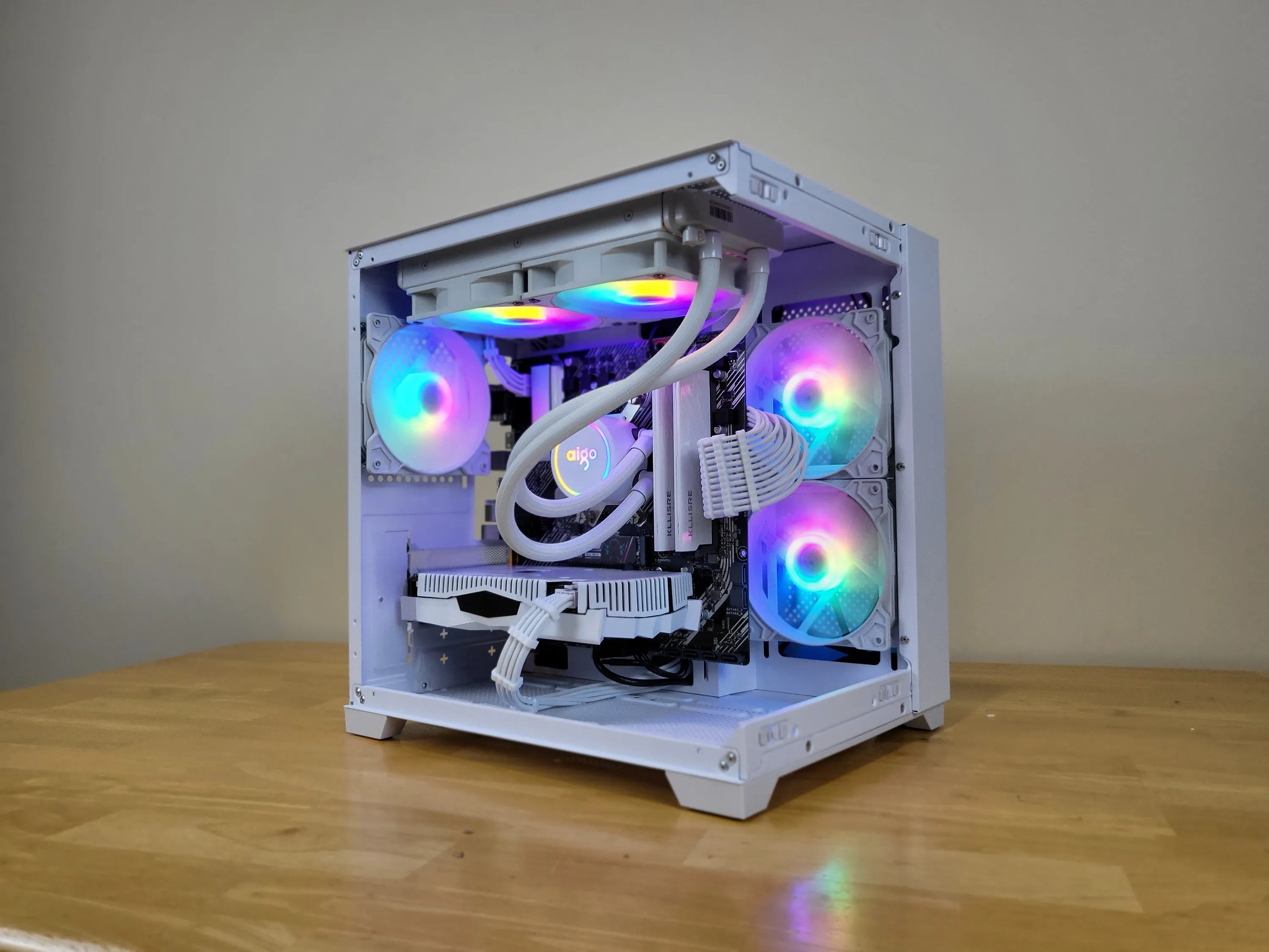 BLACK FRIDAY SALE! RTX 2060 SUPER RYZEN 5 3600 Gaming/Streaming PC