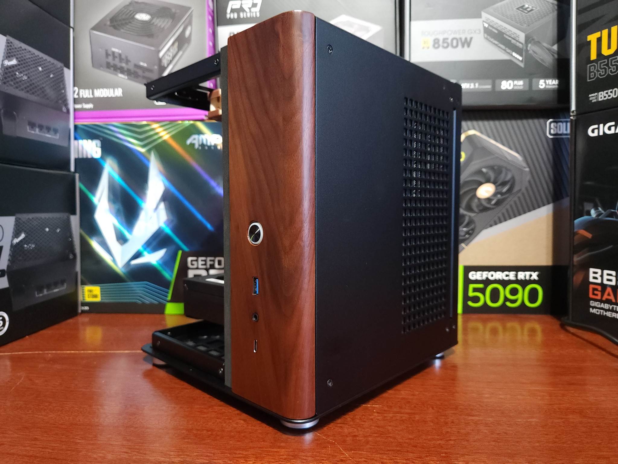 RTX 5060 | Ryzen 5 3600 | 16GB DDR4 RAM | 1TB NVME SSD | 750W GOLD | WIFI & BT