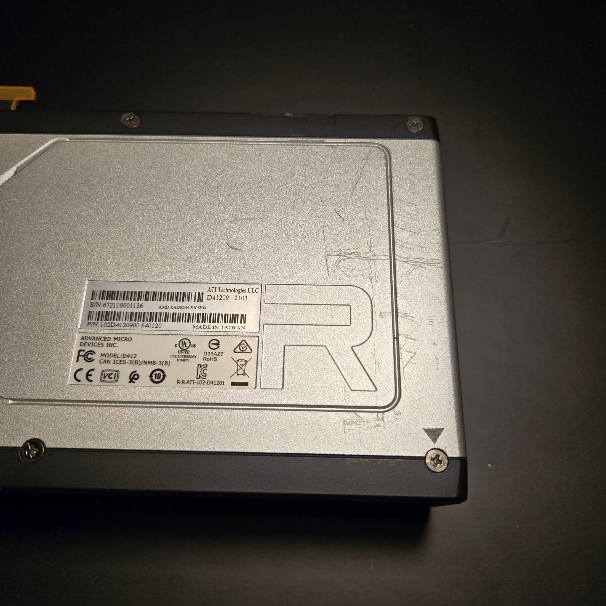 AMD "MBA" / Reference RX 6800 16GB