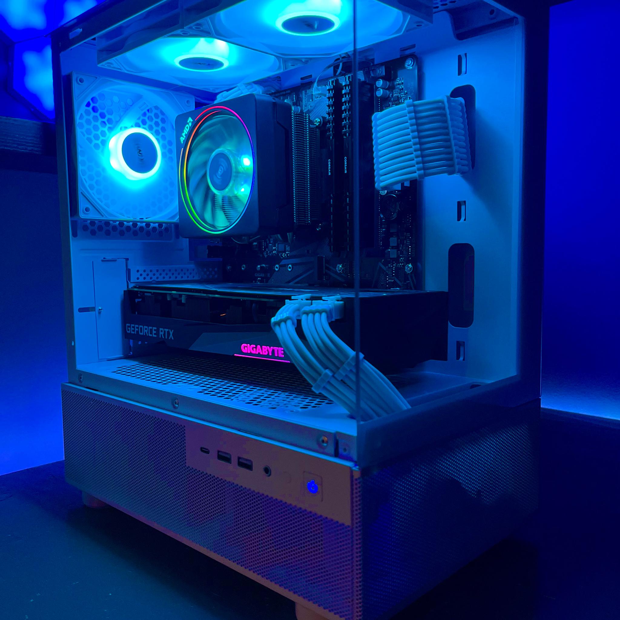 Gaming PC: RTX 3070 - Ryzen 5 5600