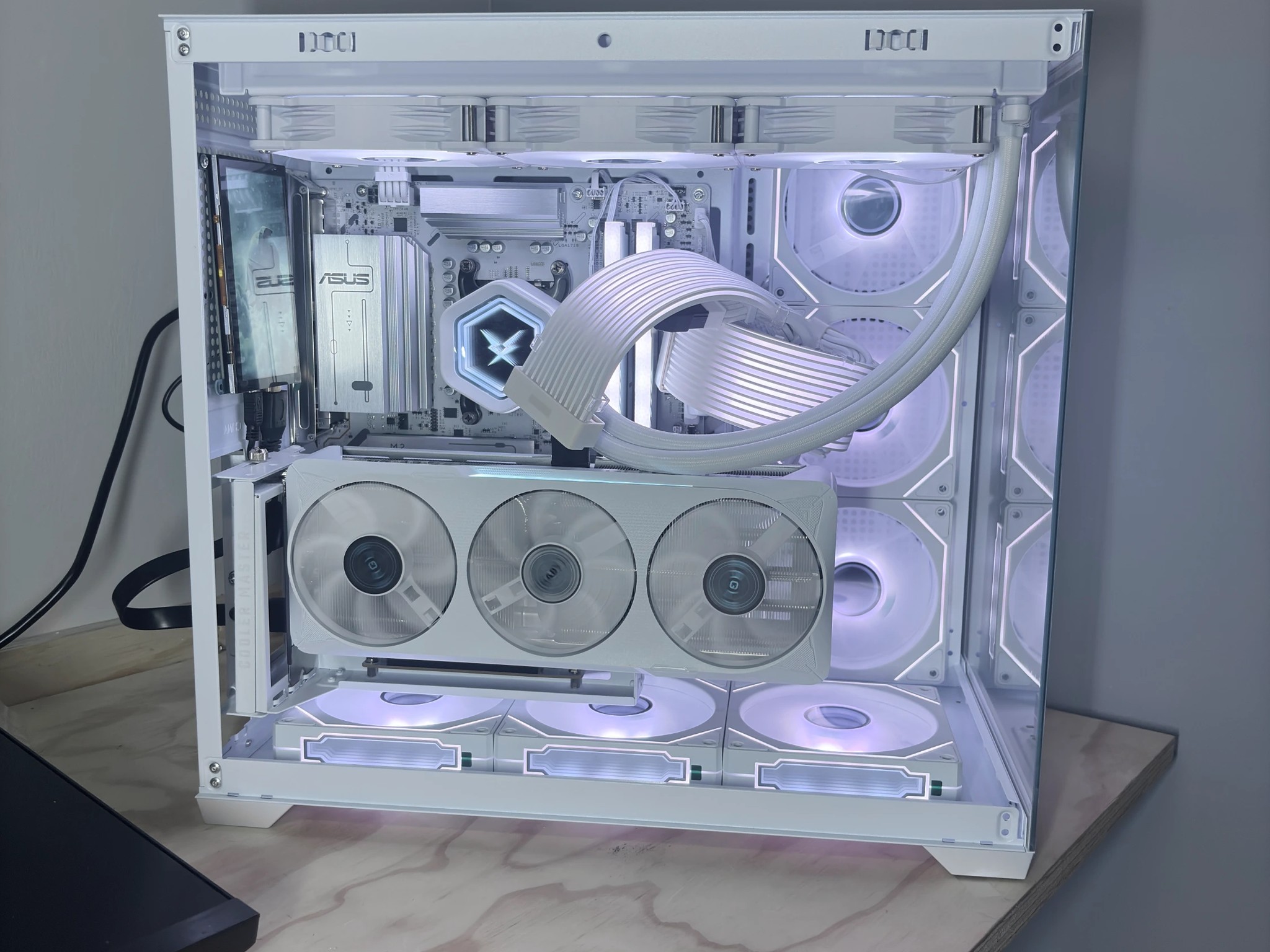 Prime Series High End Gaming PC / RTX 5070 + 9600X / NVMe SSD / Ready to Play!