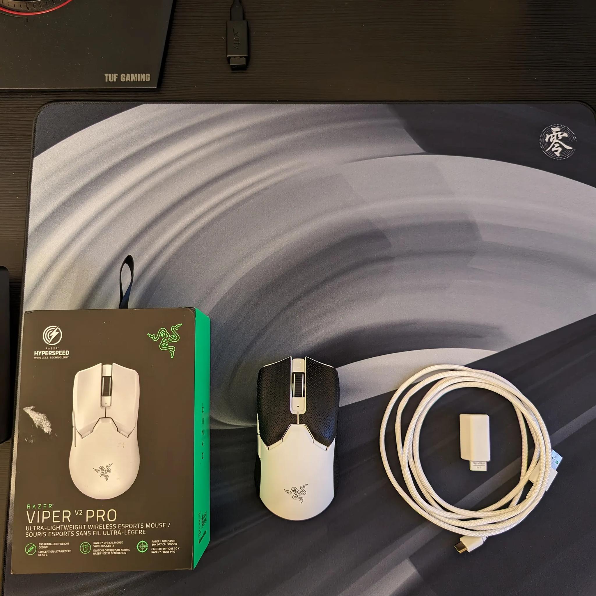 Razer Viper V2 Pro Wireless - White with Upgraded Skates