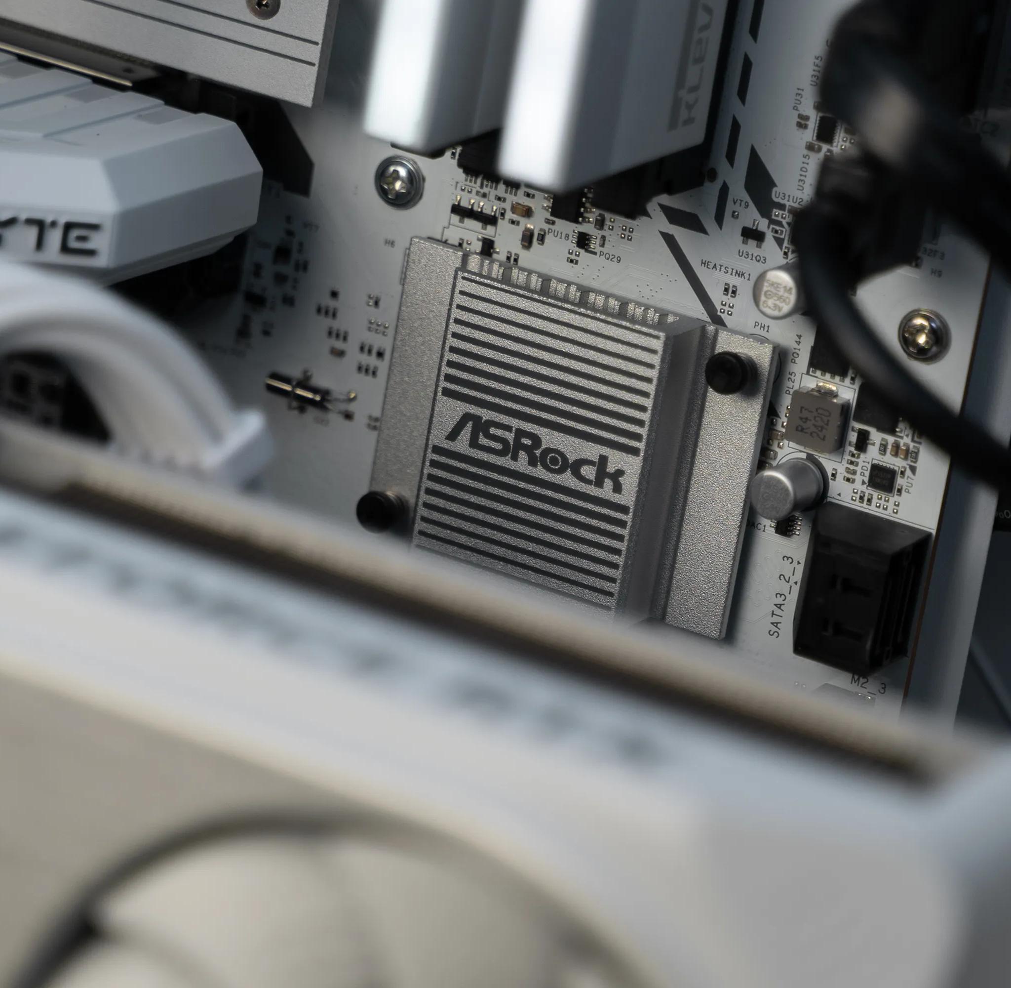 “CorpoLight” RTX 4070 i5 14600K 32GB Windows 11 Pro 2TB Workstation Gaming PC
