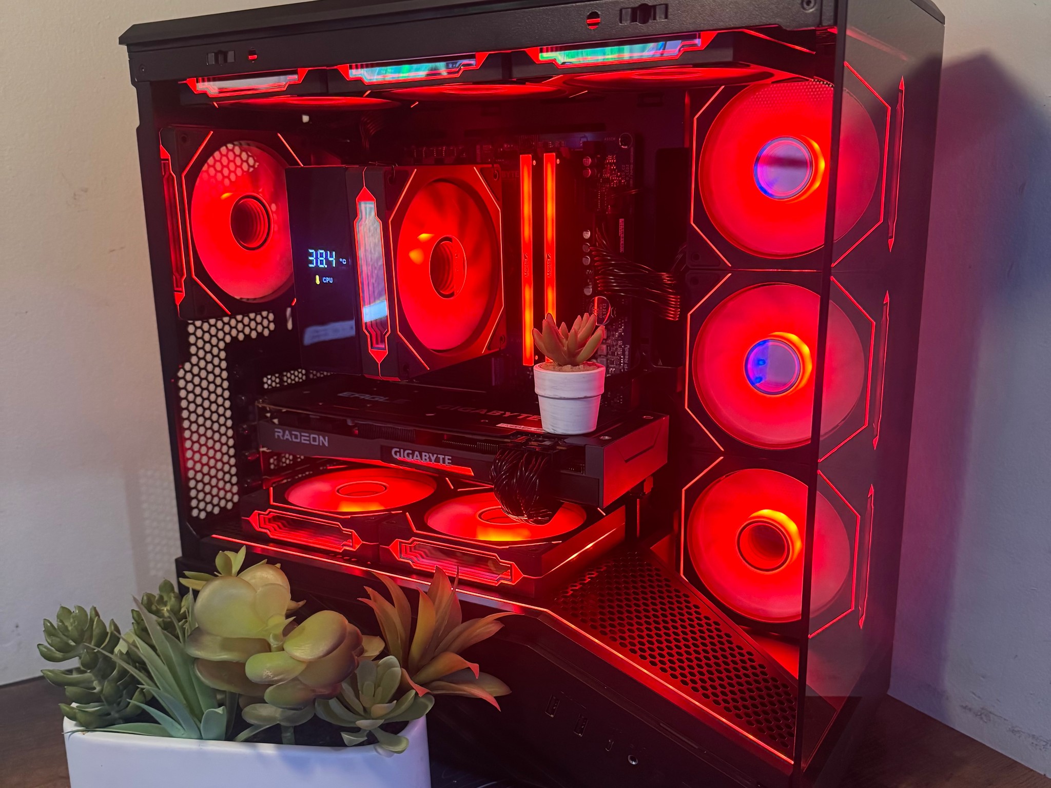❤️ Team Red Showcase PC ❤️ - Ryzen 5 5500 | RX 6700 XT 12GB | 32GB DDR4 3200 | 1TB Toshiba M.2 SSD