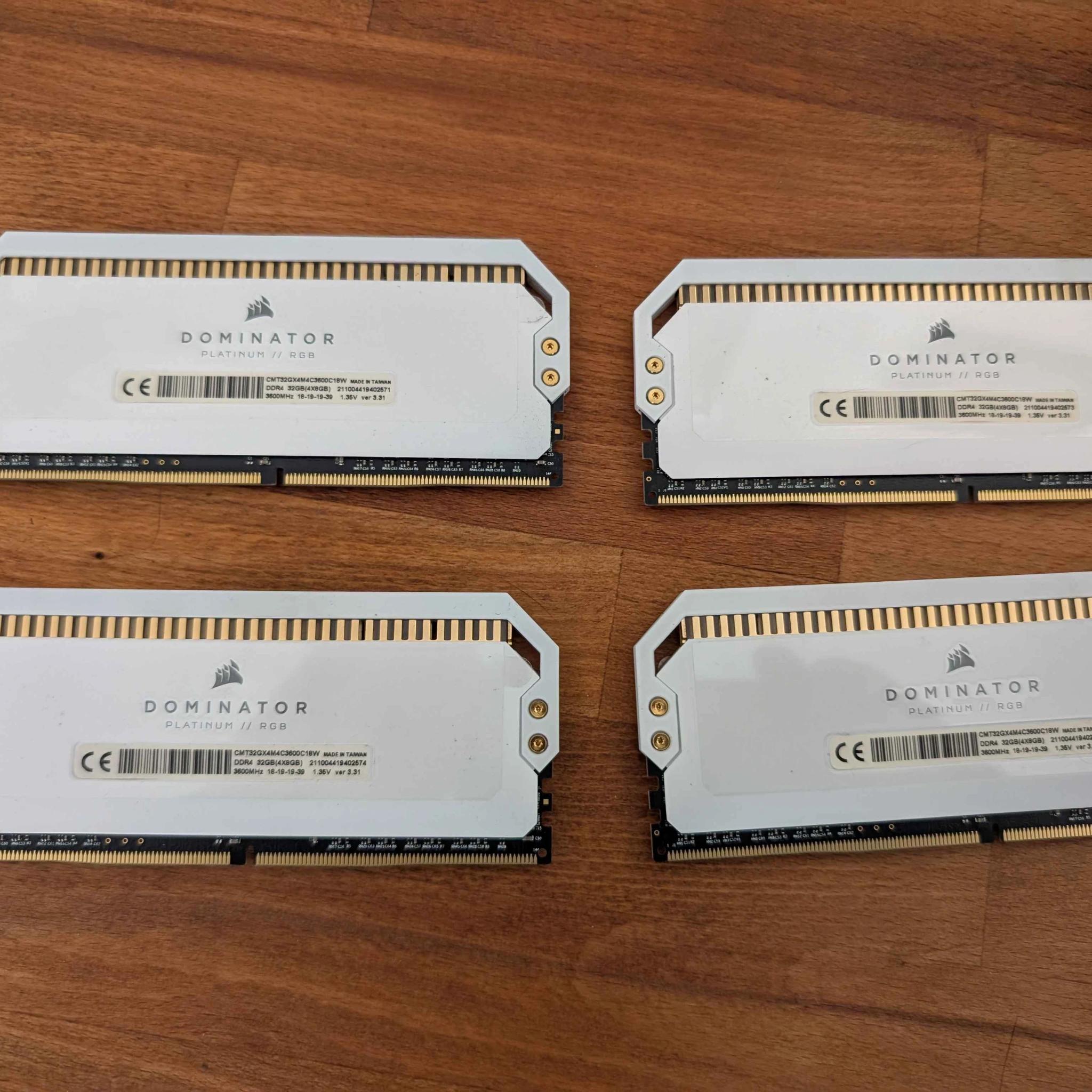 32GB Corsair Dominator Platinum DDR4 3600Mhz CL19