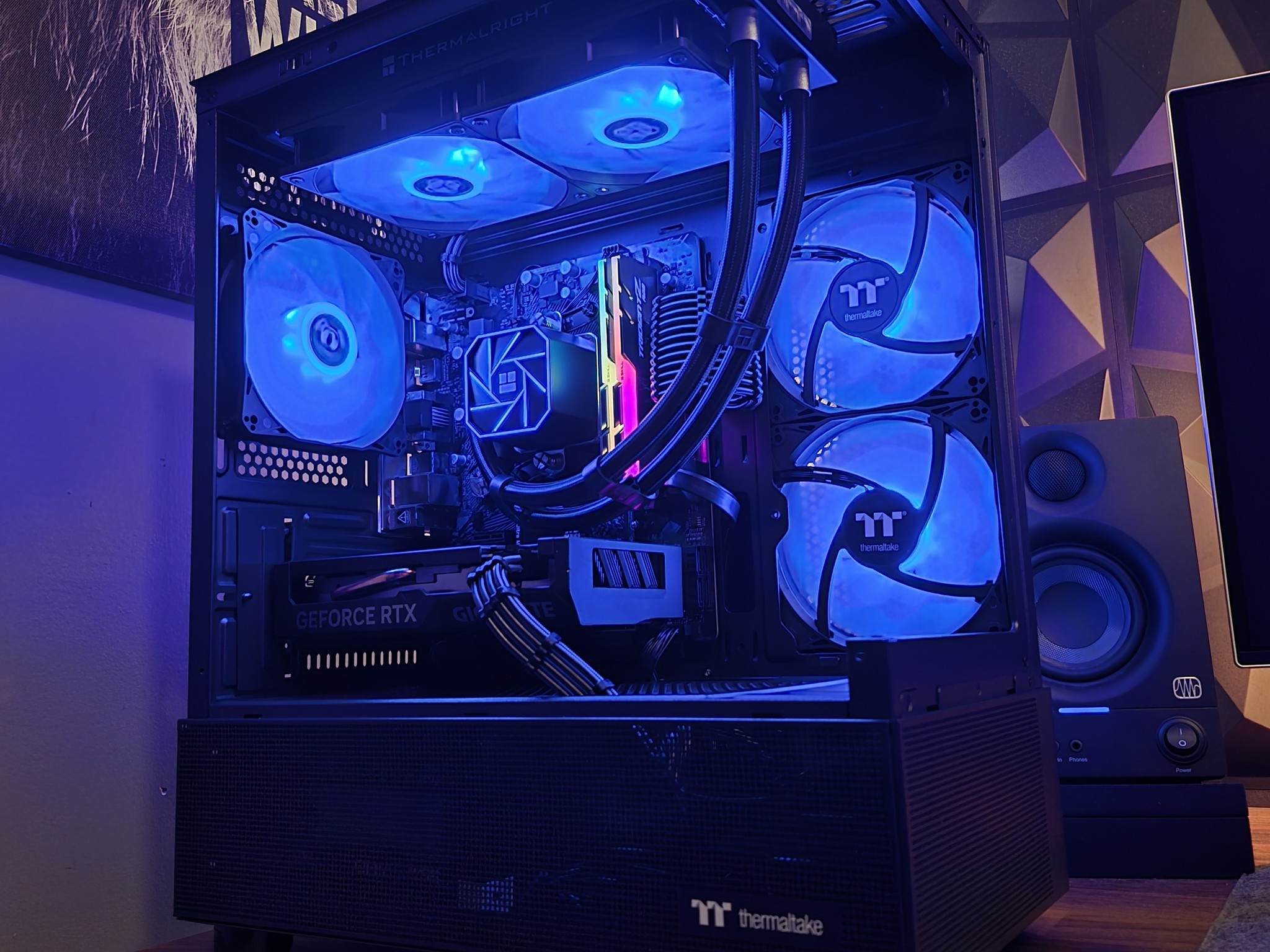 RTX 4060 + RYZEN 5 5600g