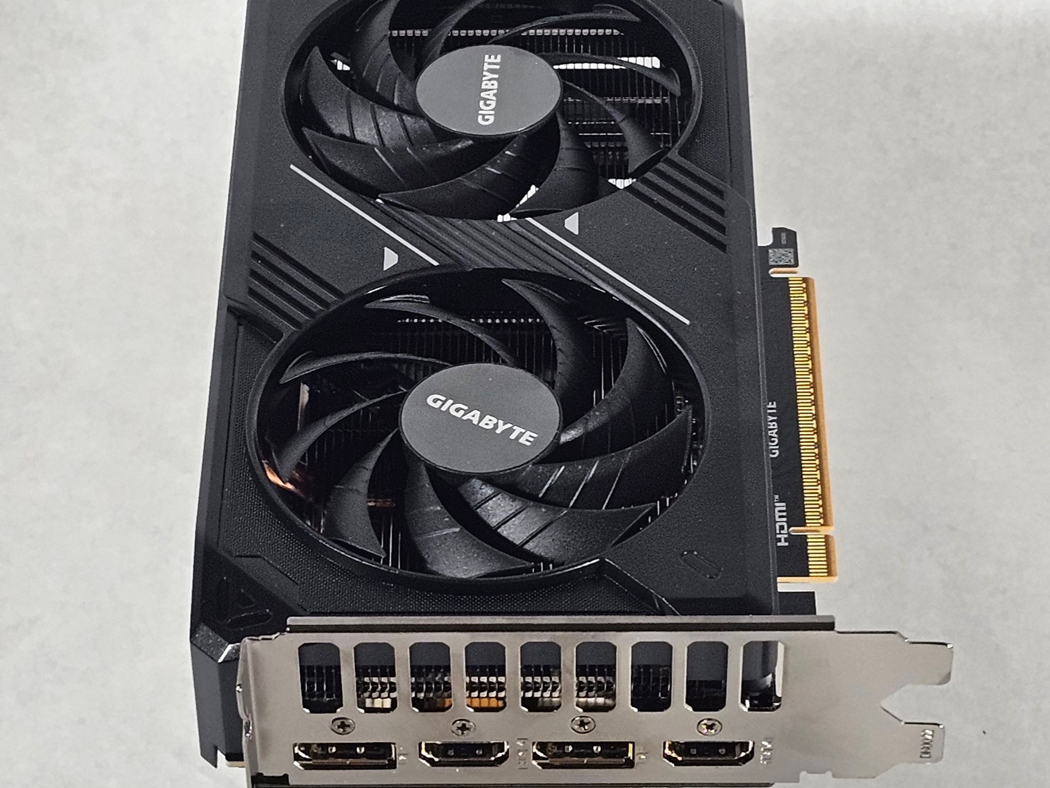 RTX 5050 Gigabyte 8GB