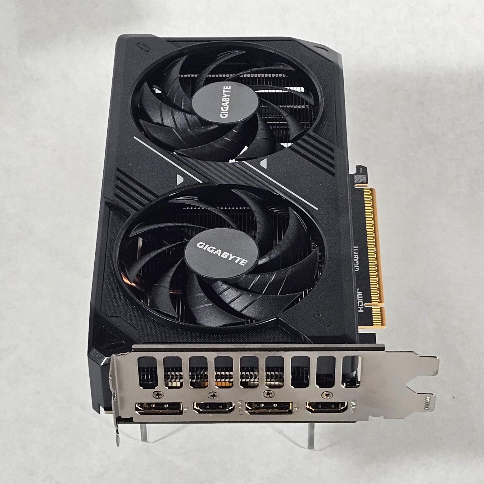 RTX 5050 Gigabyte 8GB