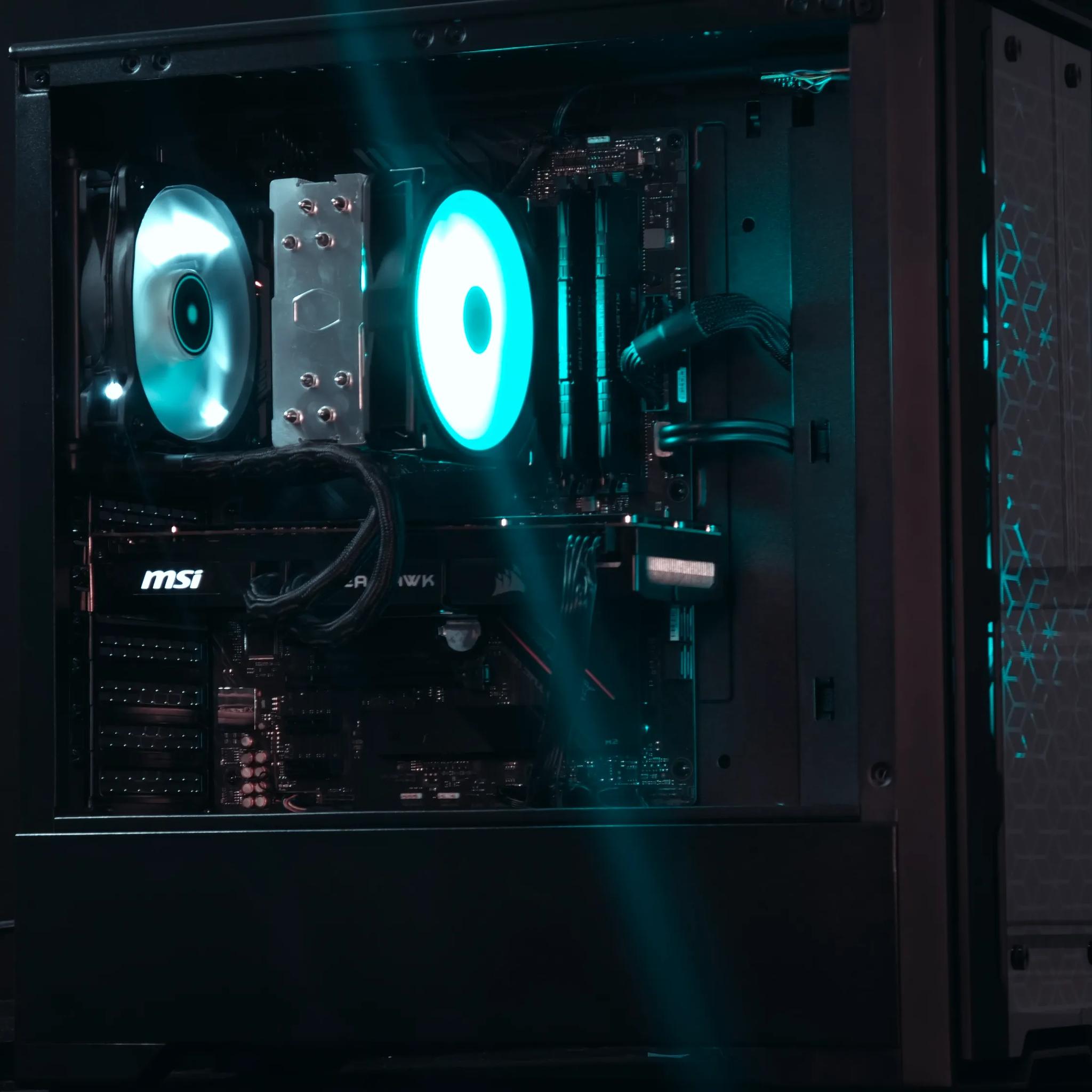 R7 5700X / RX 6700XT Gaming PC