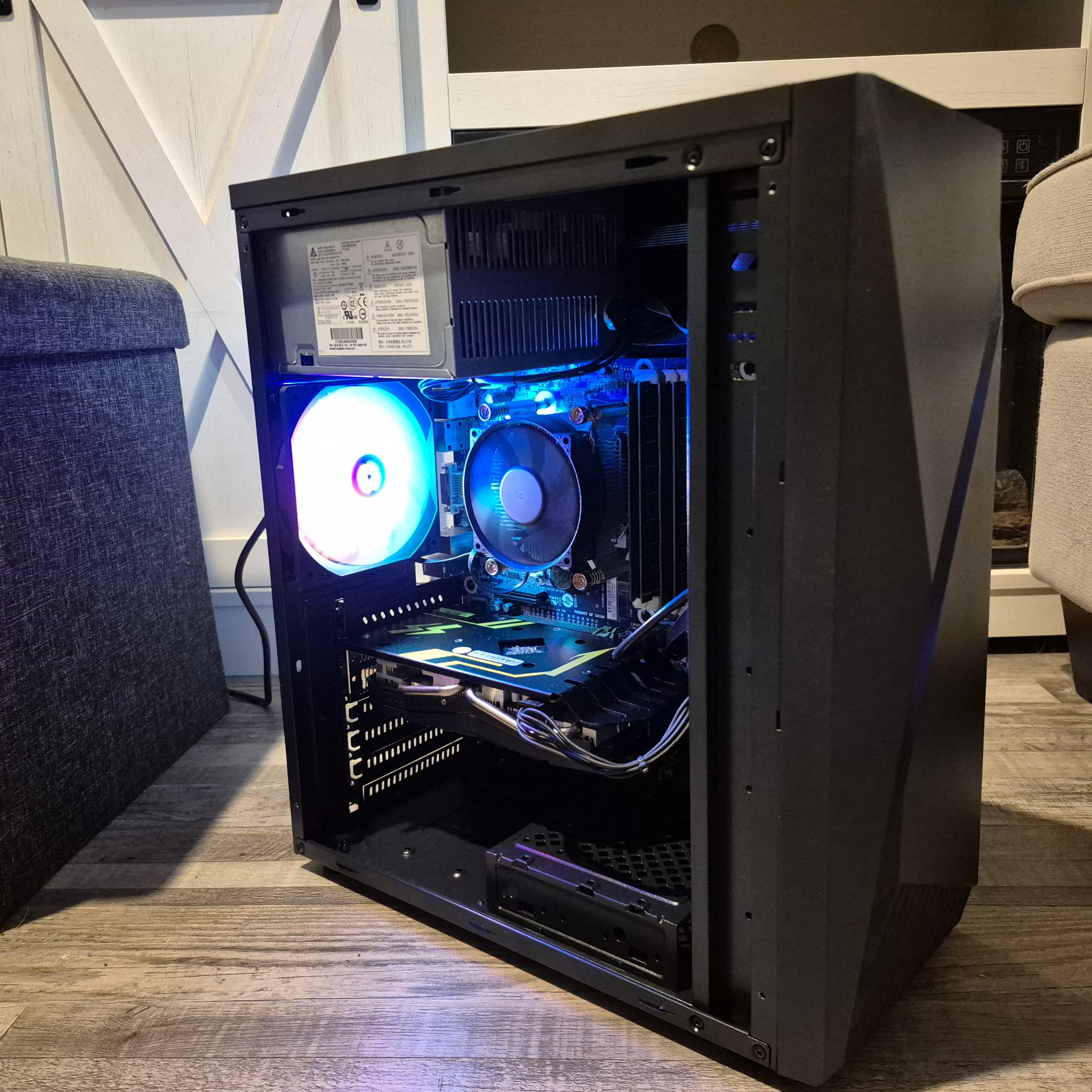 100 FPS Fortnite | i5-4570, 16GB RAM, 500GB SSD, RX 580 8GB, RGB, Wifi