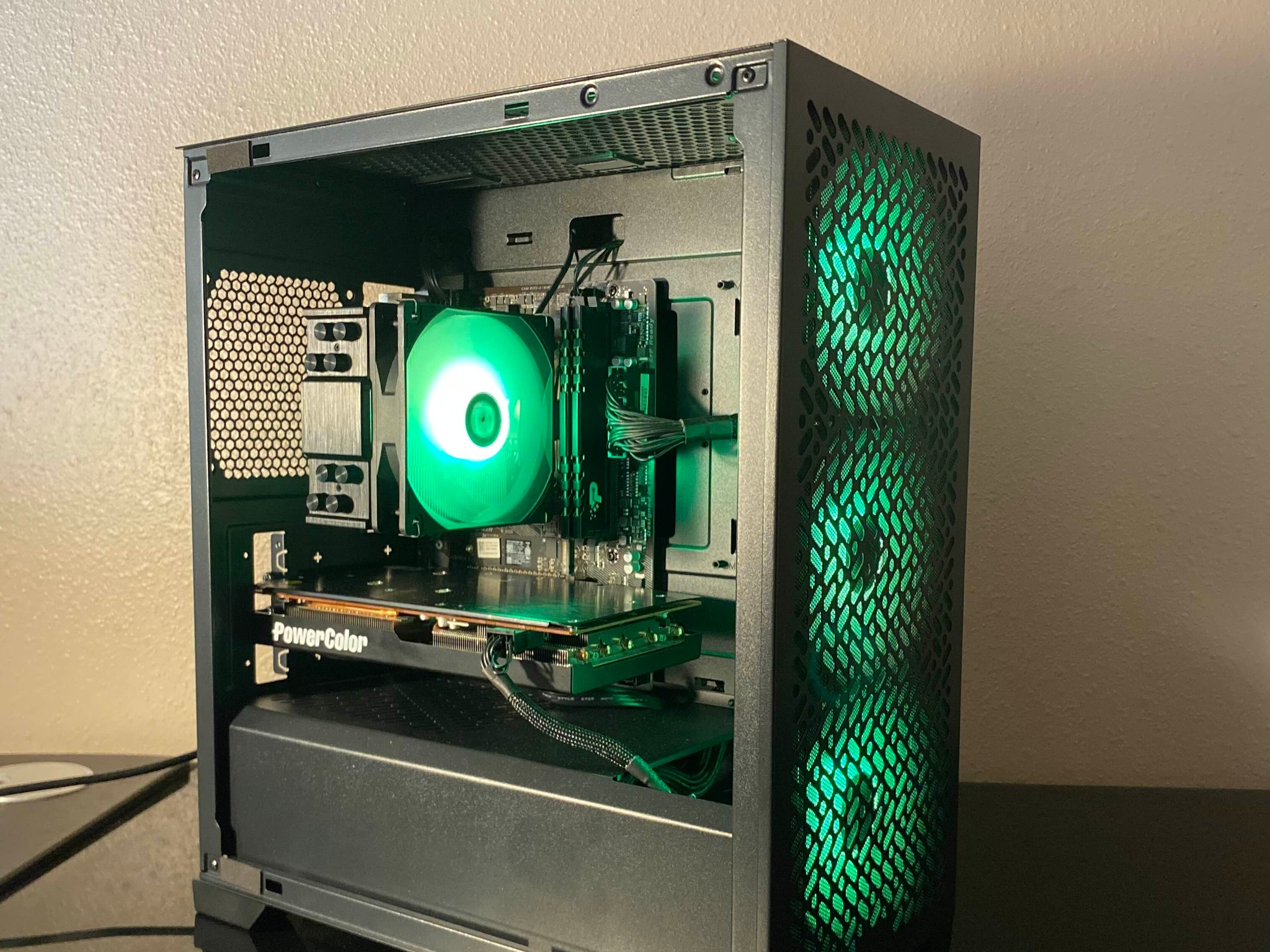 BUDGET GAMING PC |RYZEN 5 2600X| RX 5600XT| 16GB DDR4 RAM