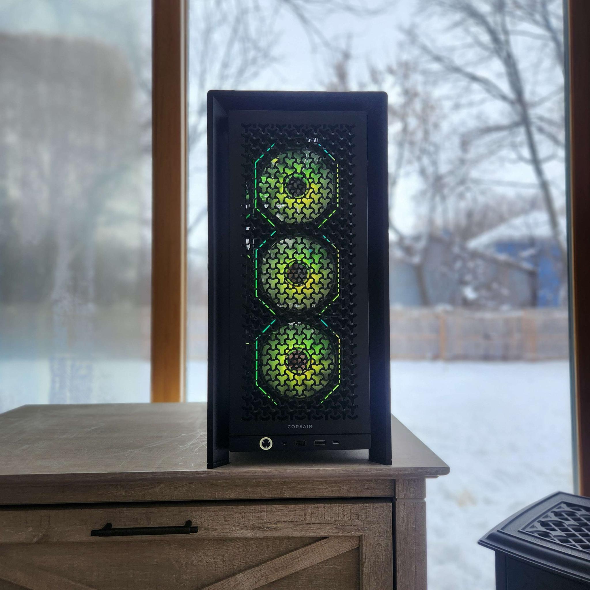 🍀RTX 5070 | Ryzen 7 7700X | 32GB DDR5 | 2TB NVMe | WiFi | Windows 11