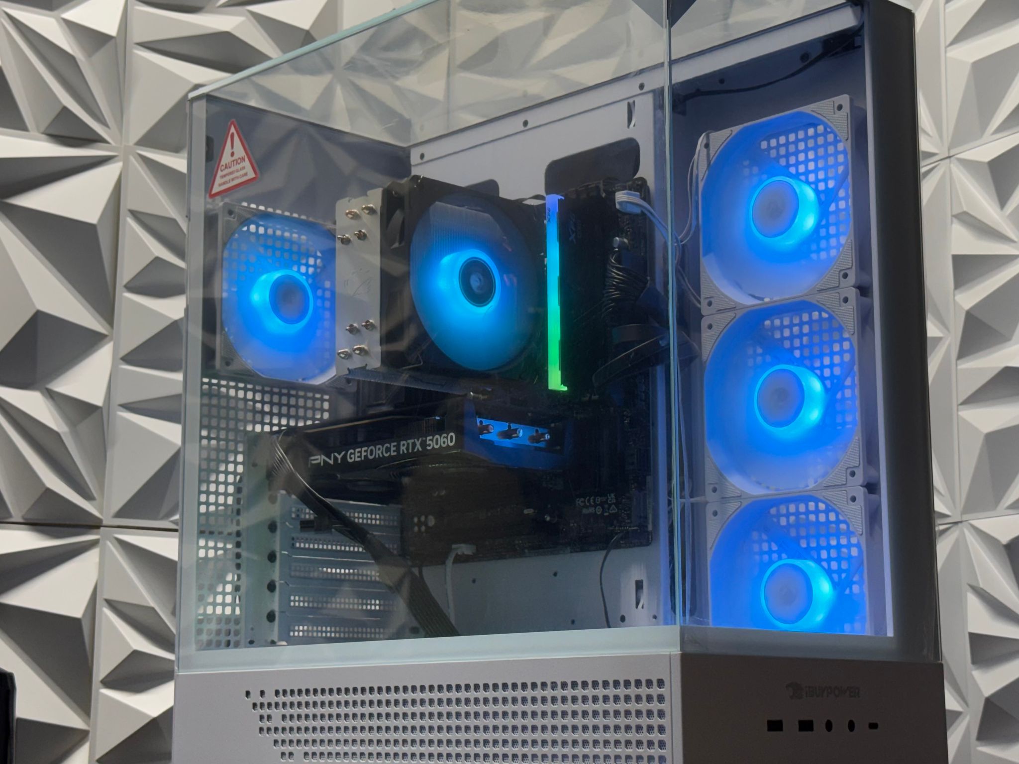 RTX 5060 / Ryzen 7 8700F / 16GB DDR5 Ram / 1TB SSD / Gaming Pc / Future proof /