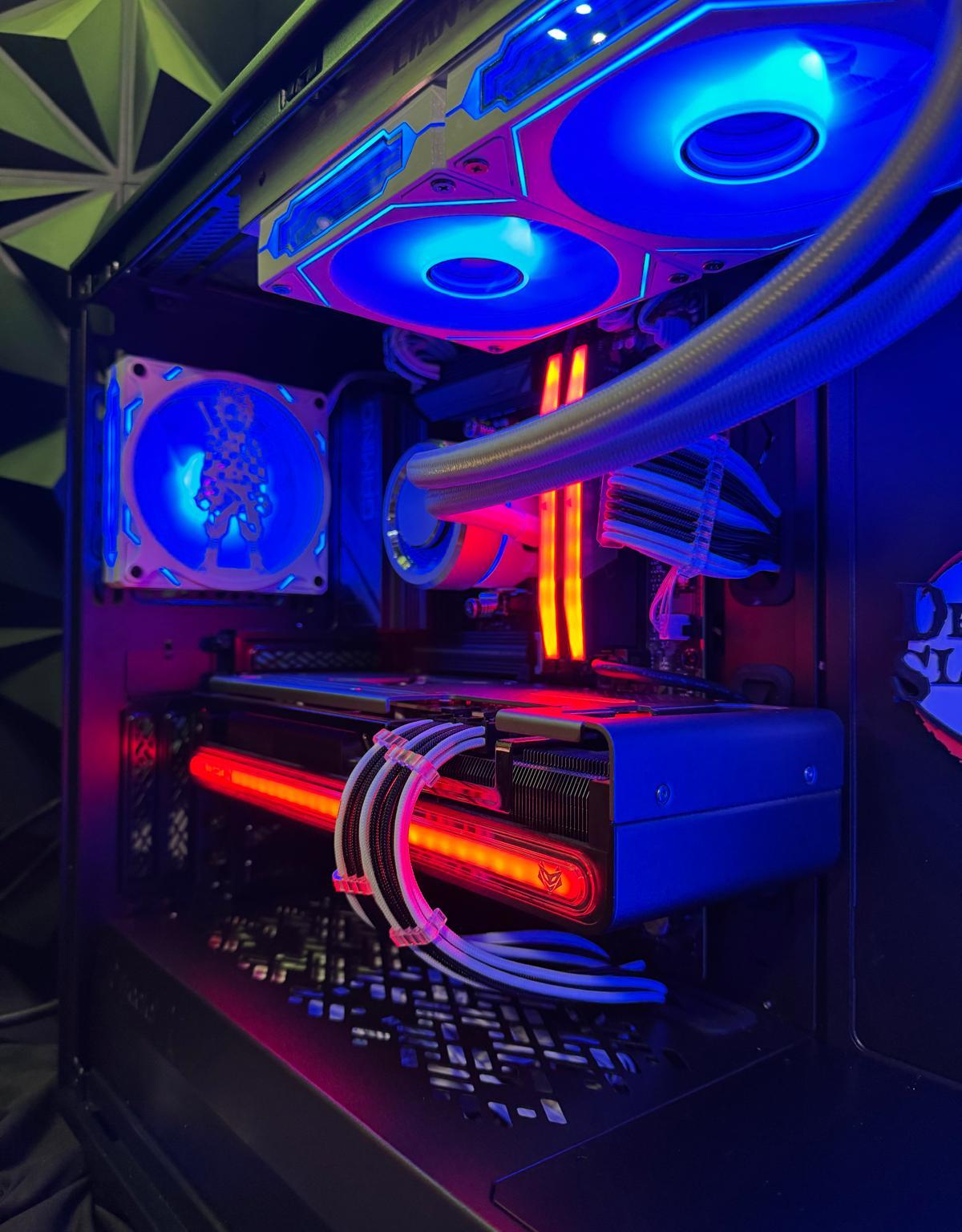 🔥 THE DEMON PLAYER 🔥Ryzen 7 7700X| RX 7800XT| 32 GB DDR5| 4.75 TB NVMe|850W PSU