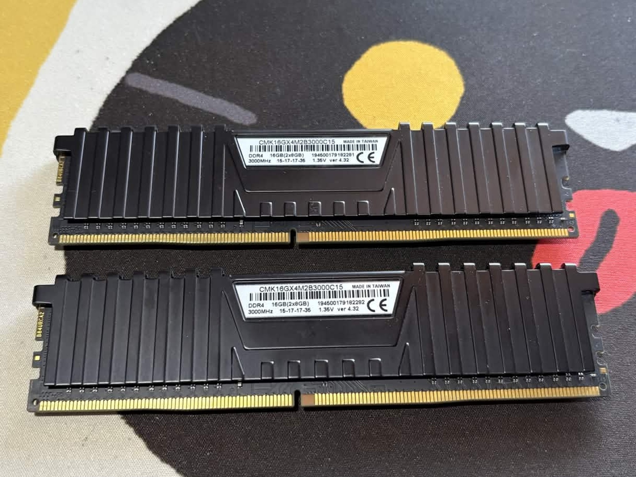 Corsair Vengeance 16 GB (2×8 GB) DDR4-3000 MHz